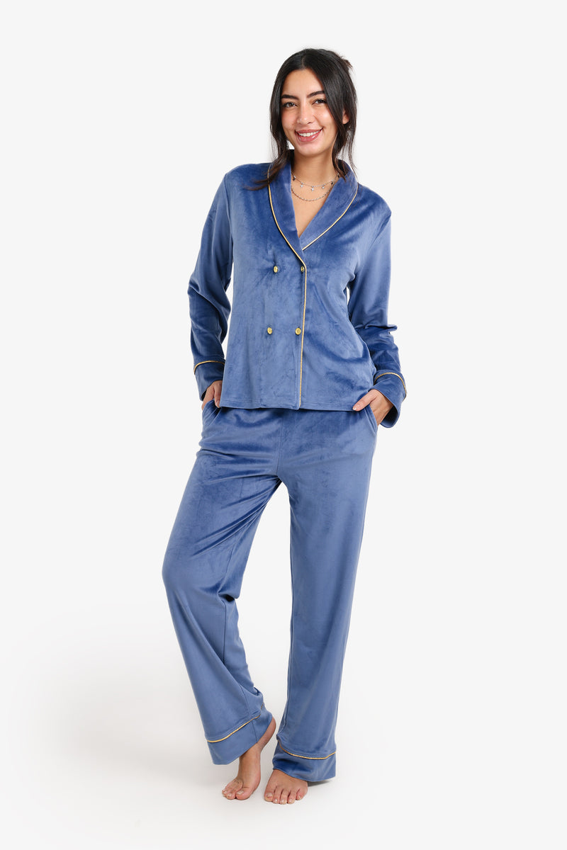Carina - Double-Breasted Velvet Pyjama Set