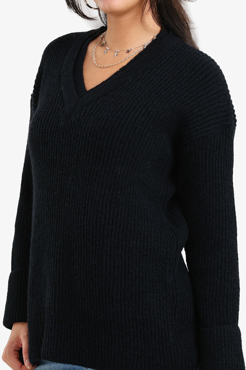 Carina - Ribbed V-Neck Pullover