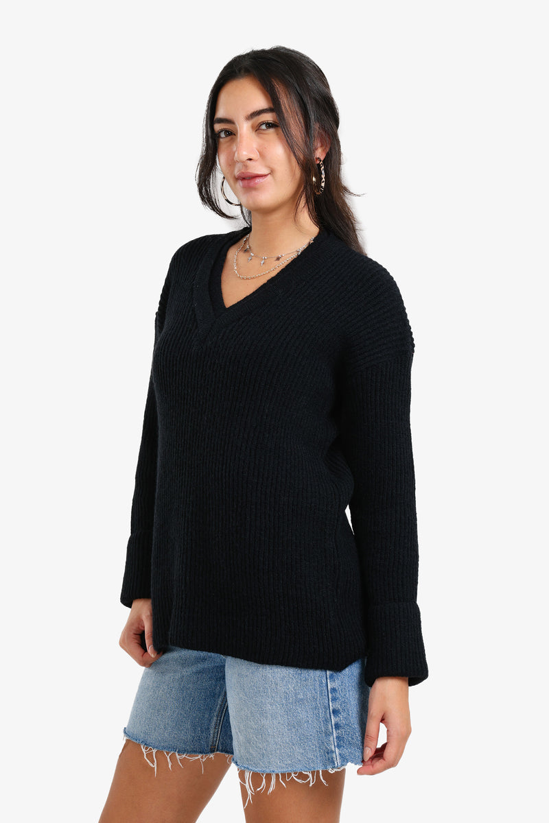Carina - Ribbed V-Neck Pullover