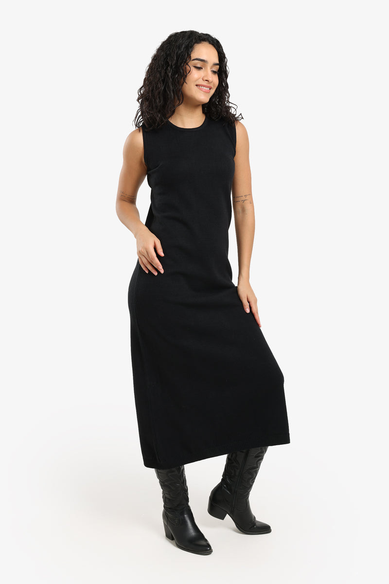 Carina - Knitted Solid Sleeveless Dress