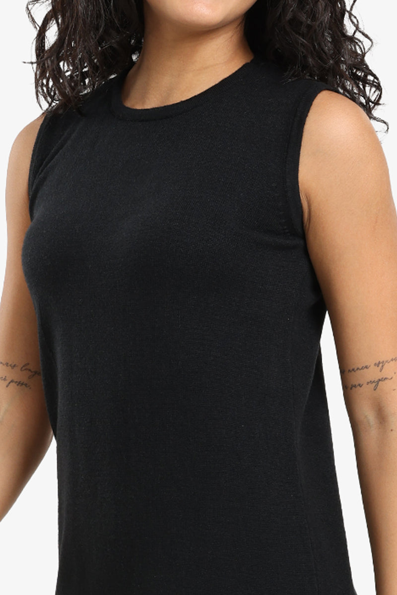 Carina - Knitted Solid Sleeveless Dress
