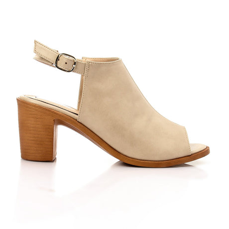 صندل نسائي بكعب من XO STYLE