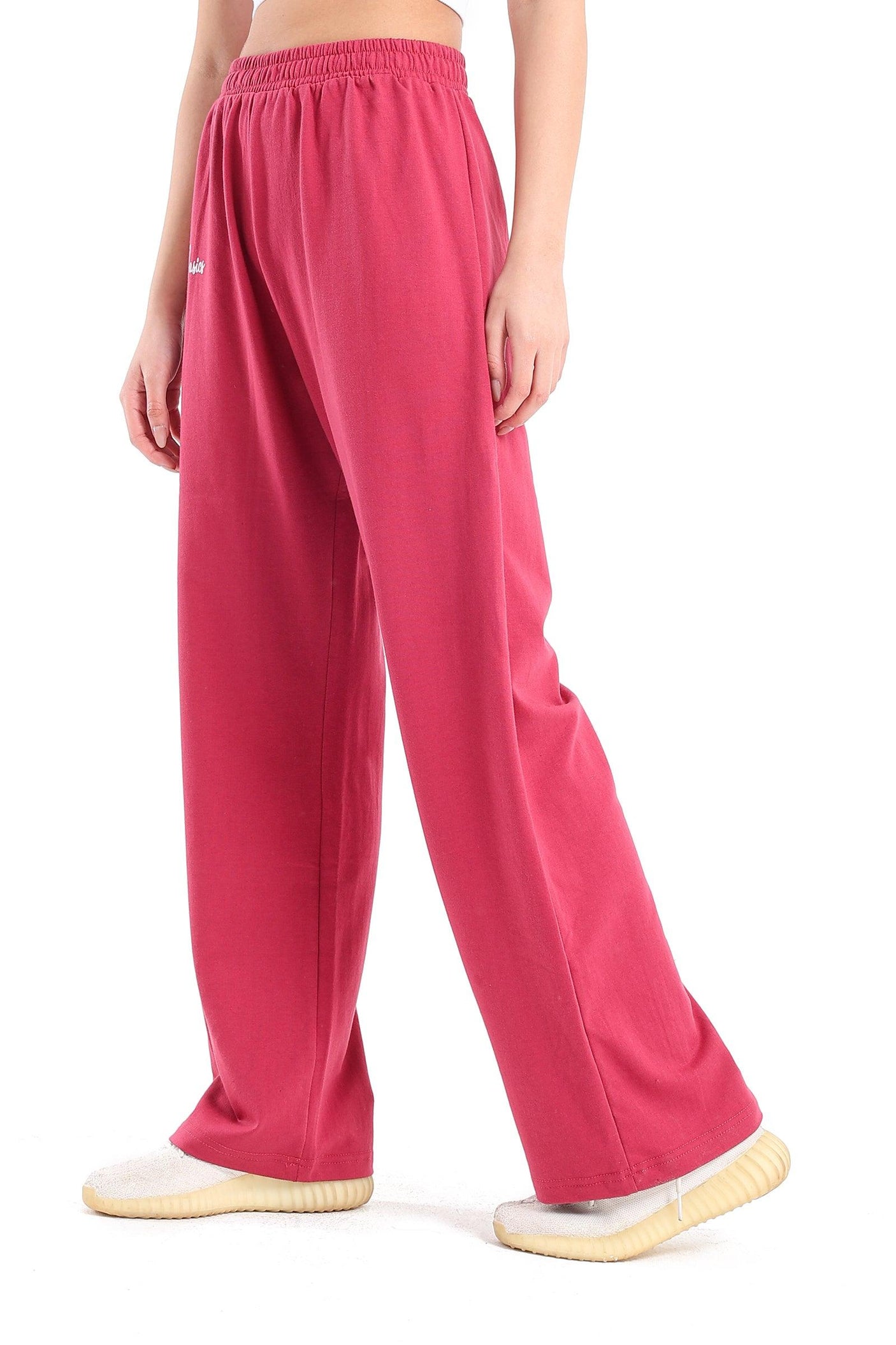 كلو - بنطلون مريح بطبعة "Back To Basics" للنساء