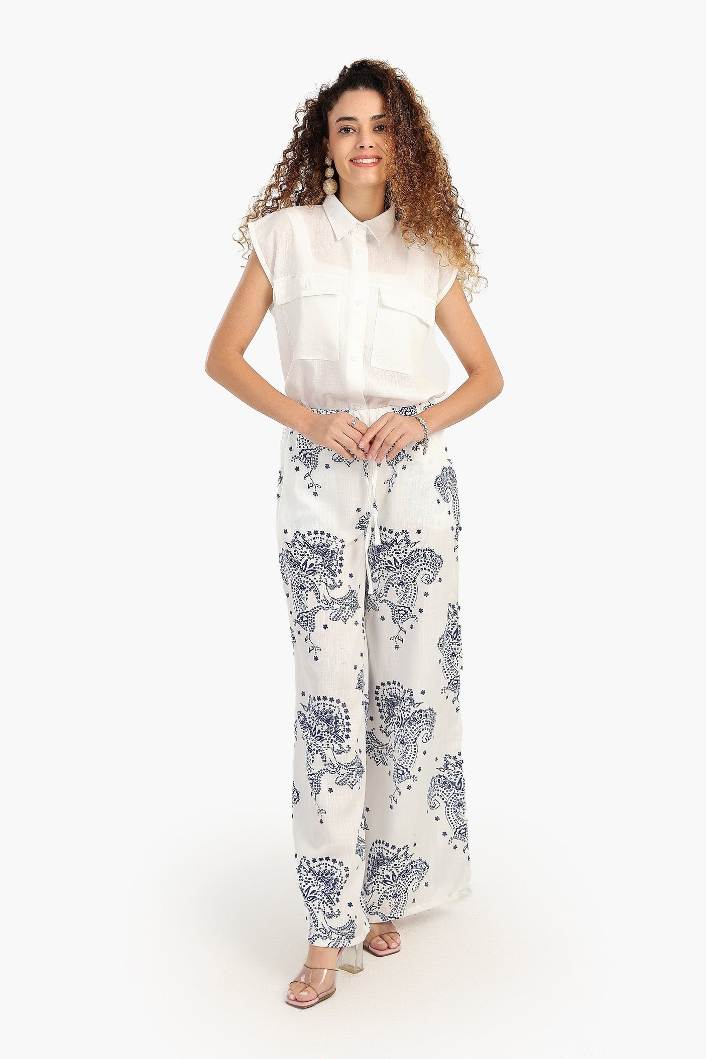 كارينا - قميص كلاسيكي من مزيج القطن