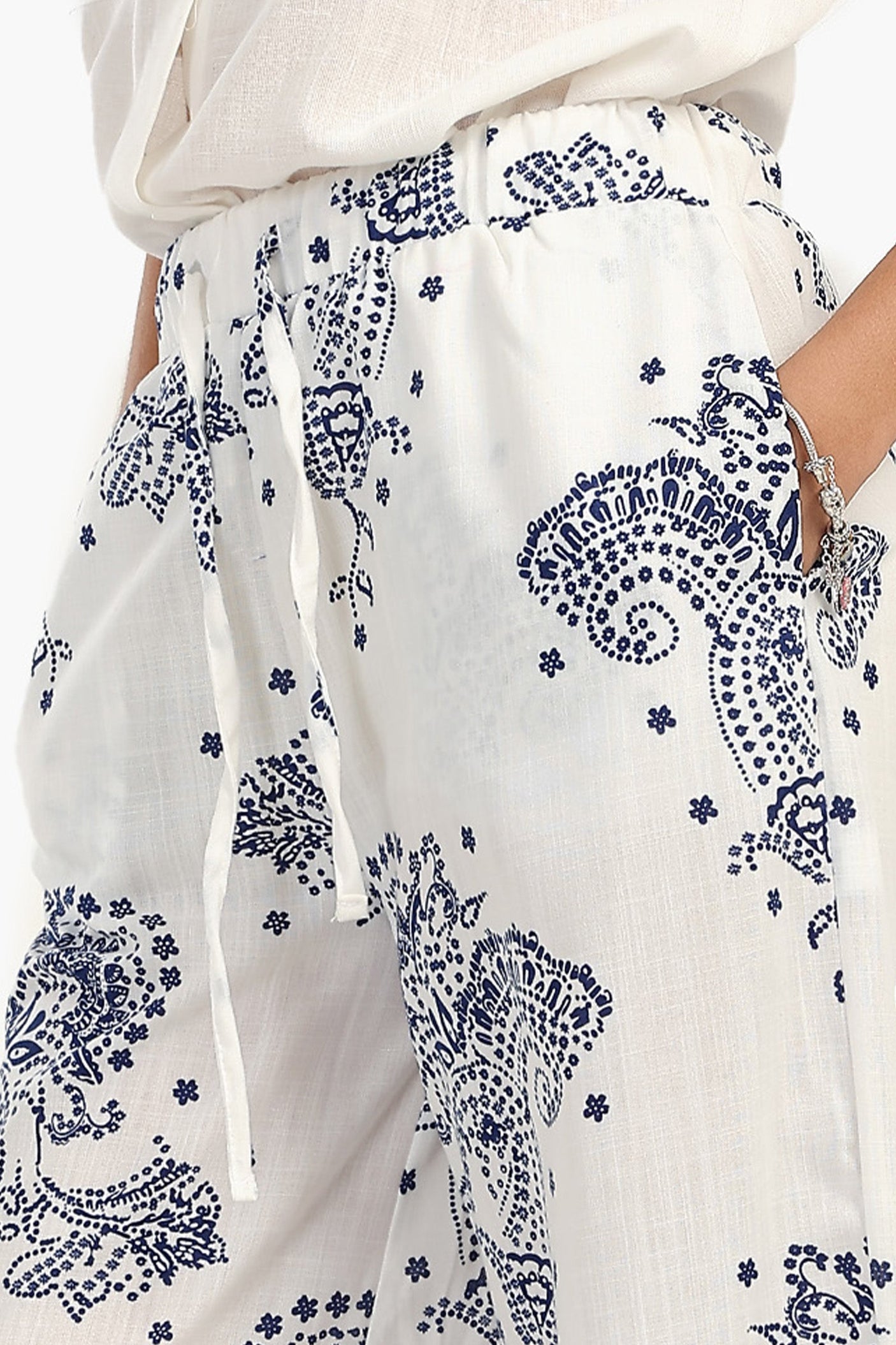 كارينا - بنطلون بطبعة زرقاء