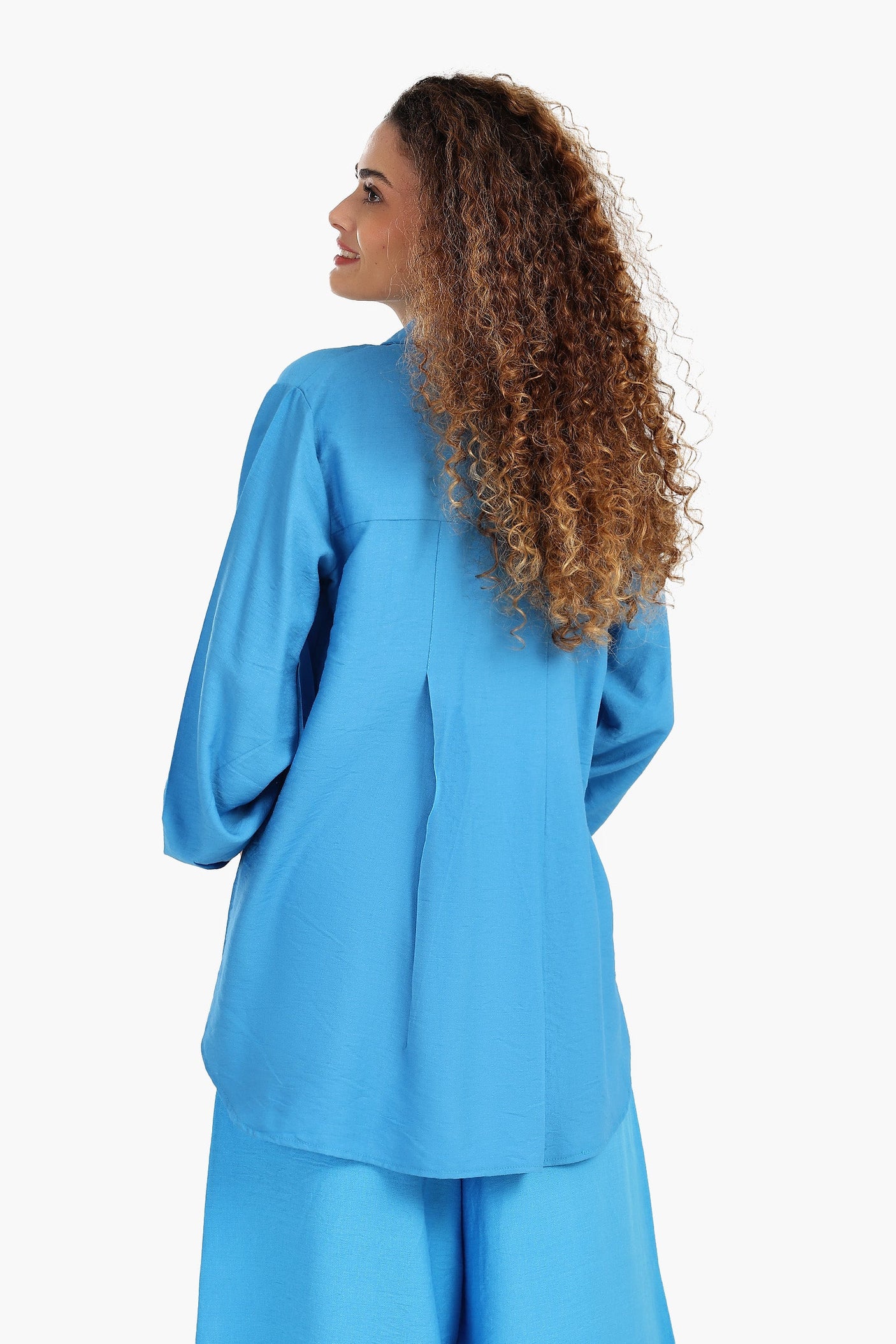 كارينا - قميص كتان بأكمام طويلة