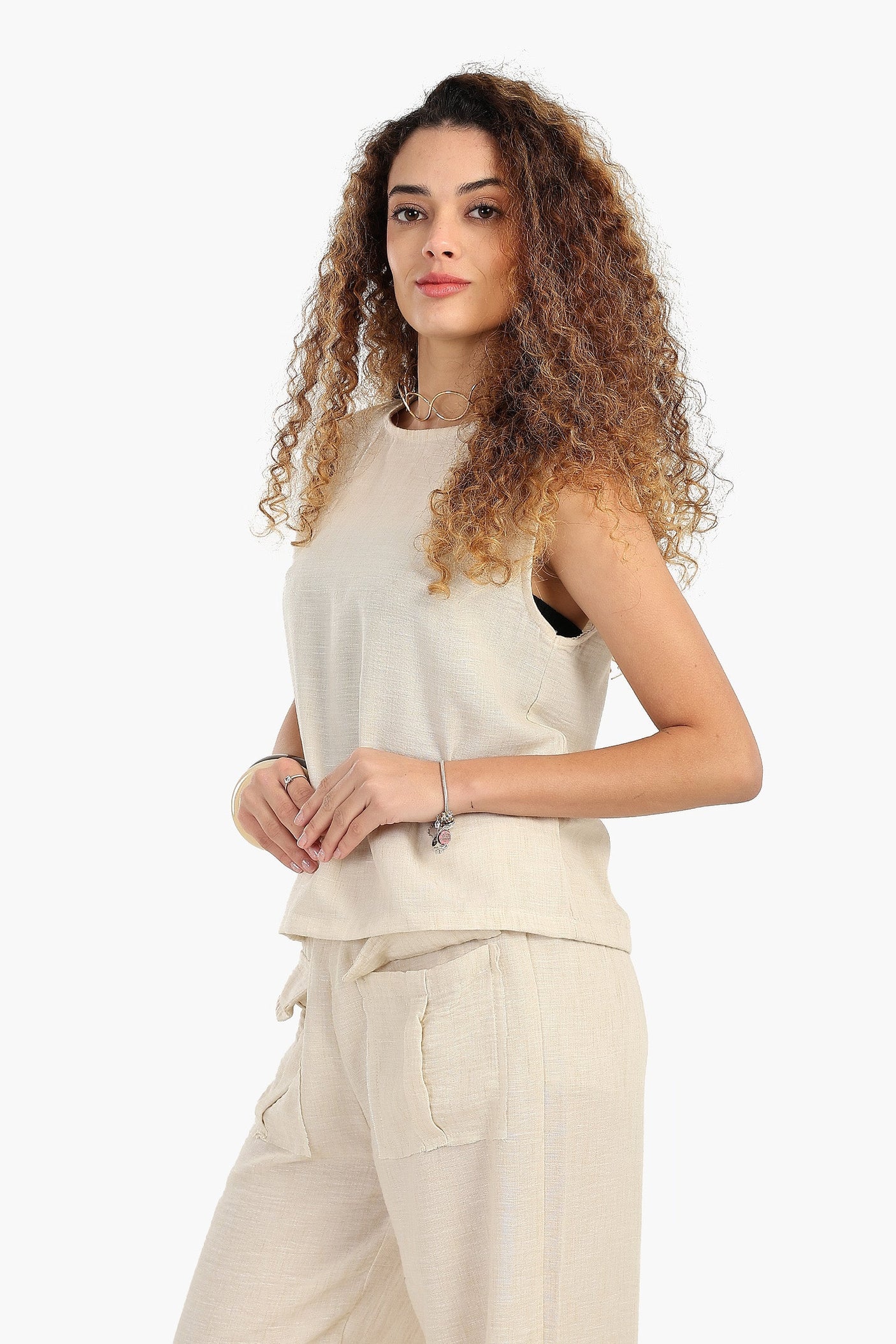 كارينا - بلوزة استرخاء بدون أكمام