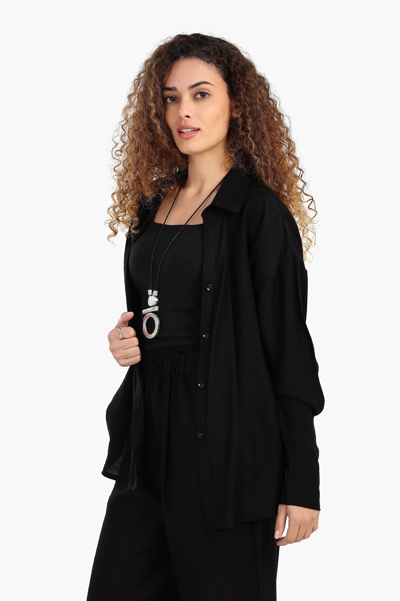 كارينا - قميص استرخاء بكتف منسدل