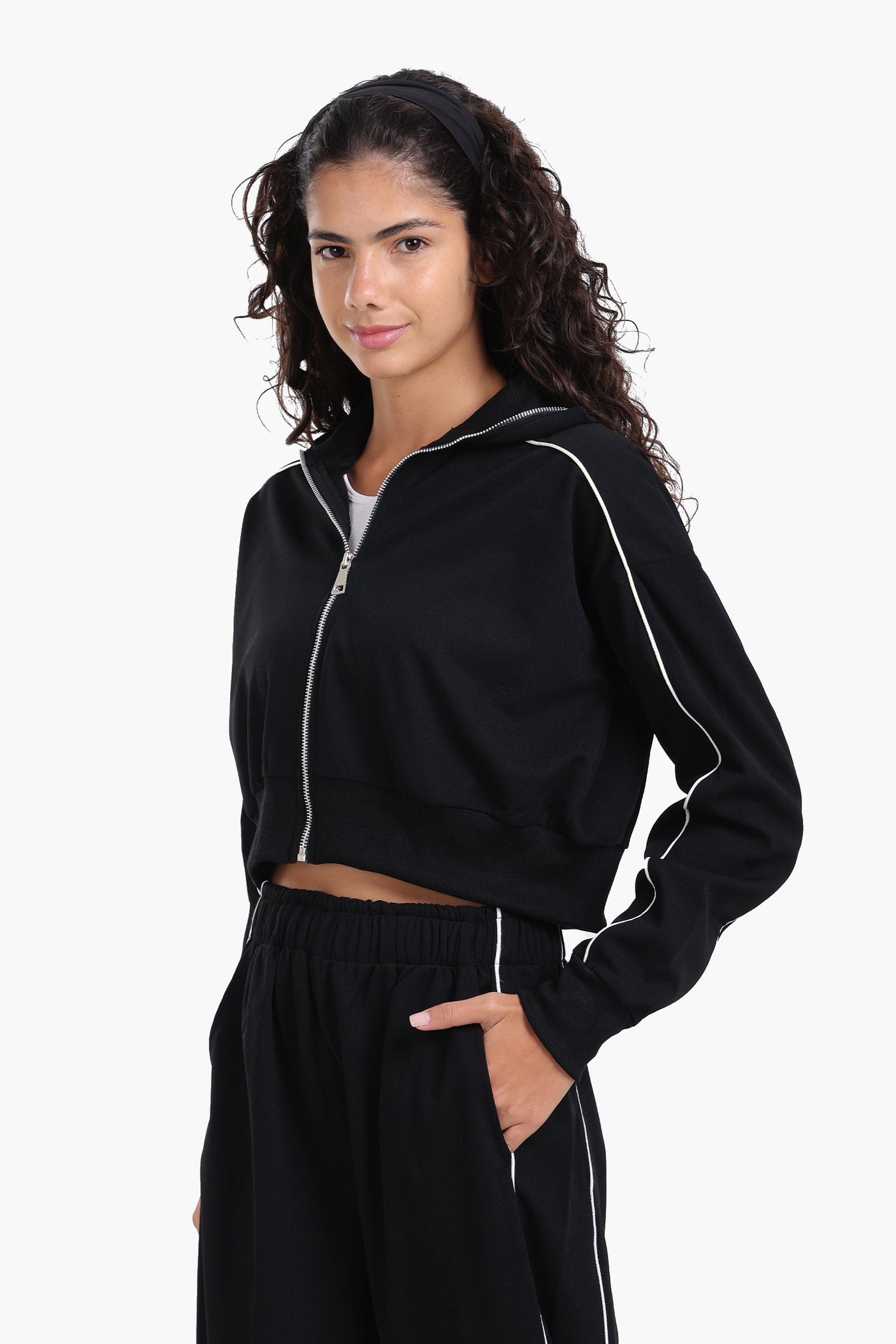 كارينا - سترة استرخاء بخطوط جانبية