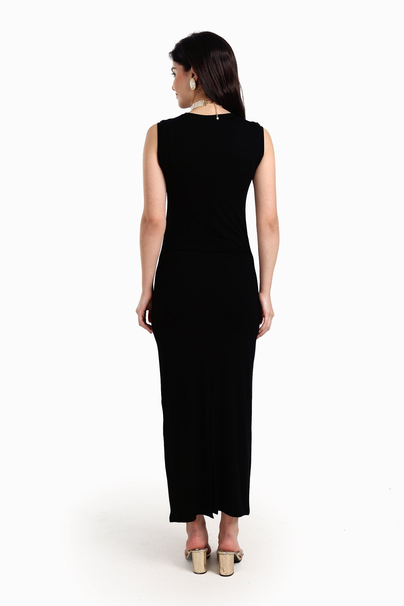 كارينا - فستان بلا أكمام مع فتحة الظهر