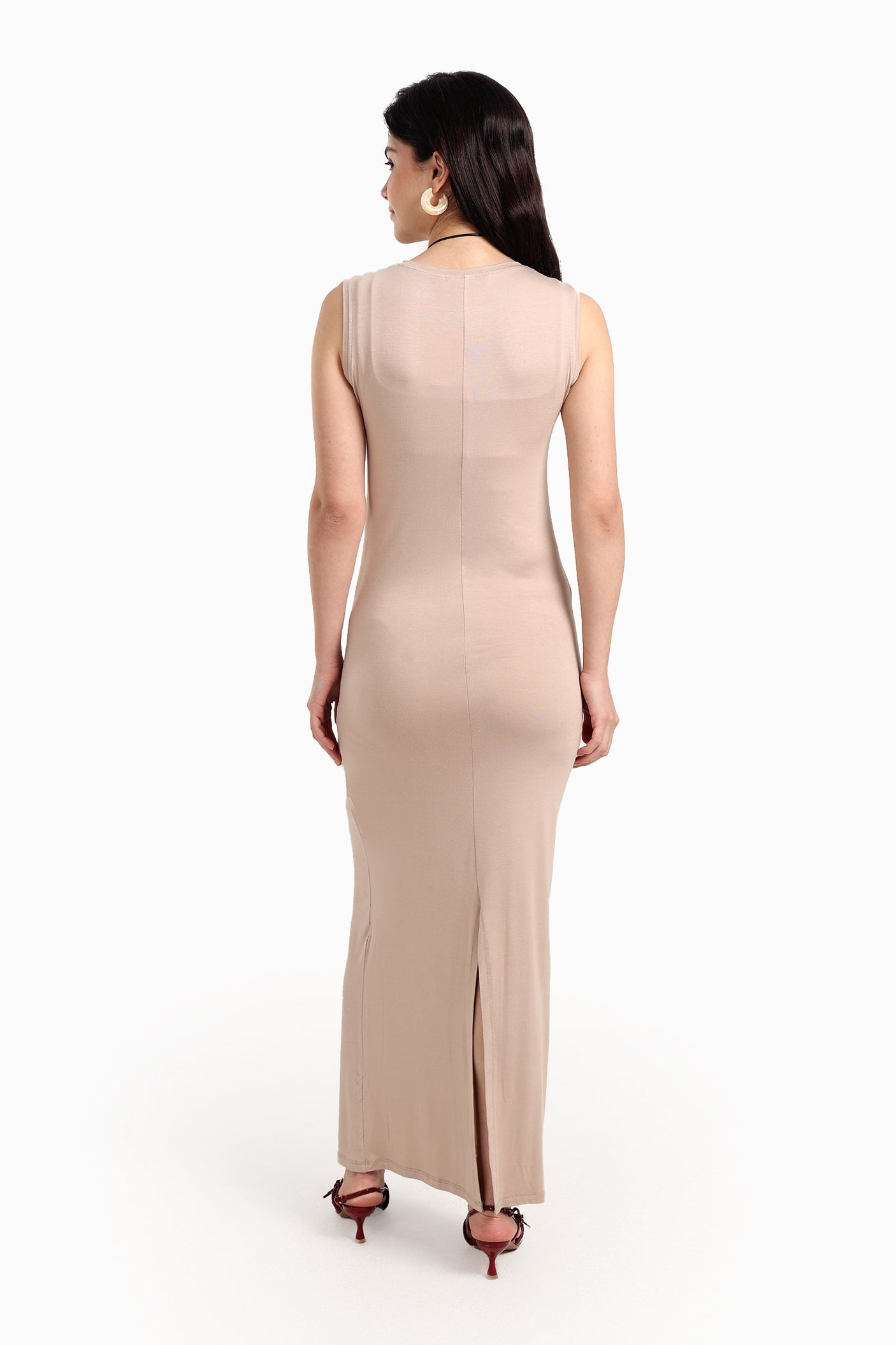 كارينا - فستان بلا أكمام مع فتحة الظهر