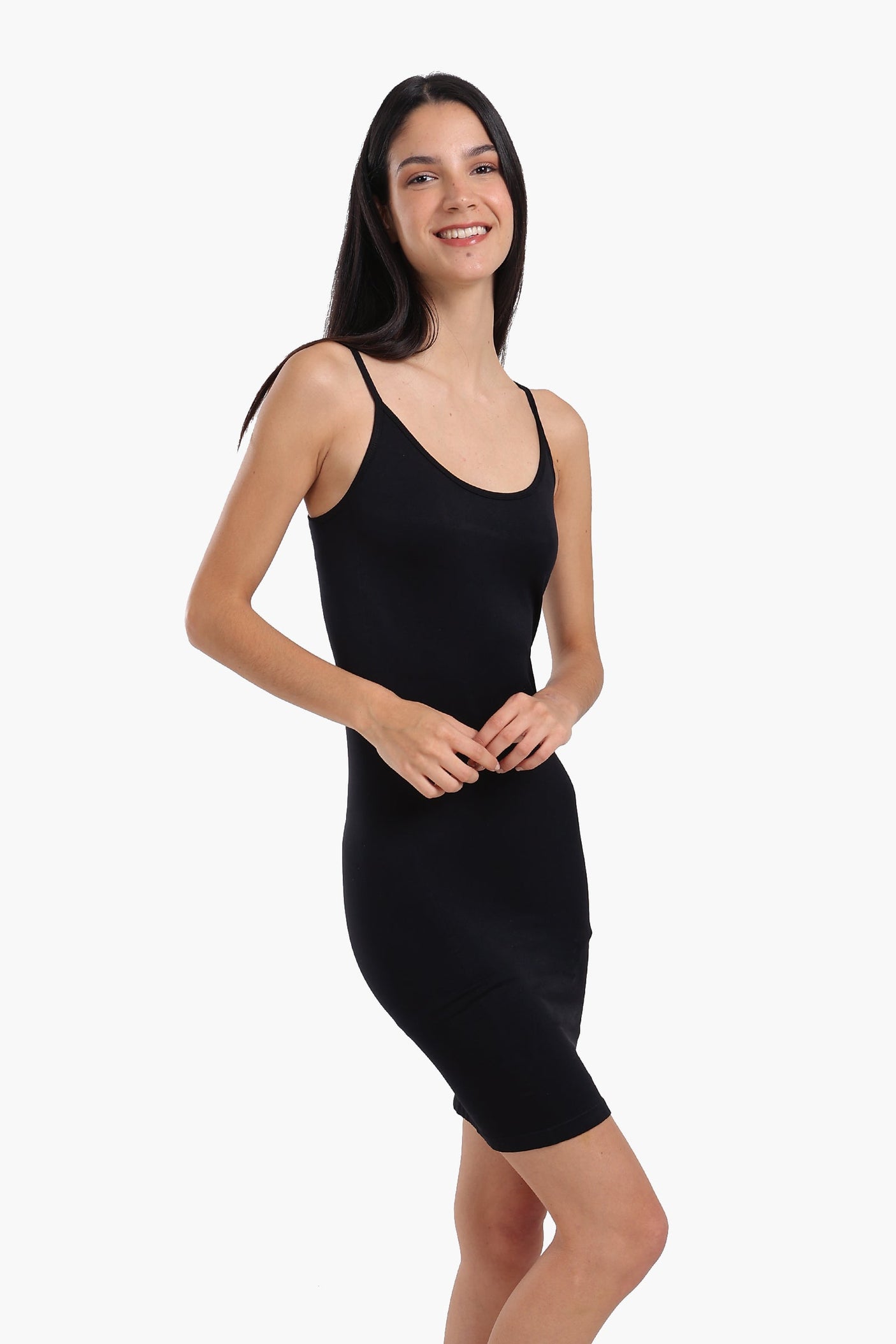 كارينا - فستان قصير كامي برقبة دائرية