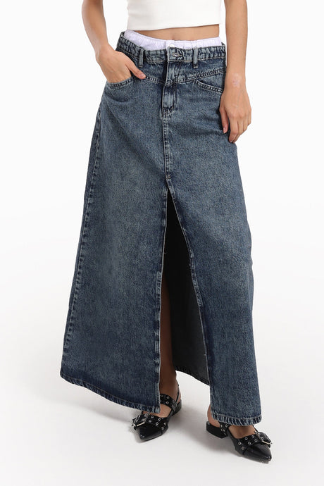 كارينا - تنورة ماكسي من قماش الدنيم بفتحة