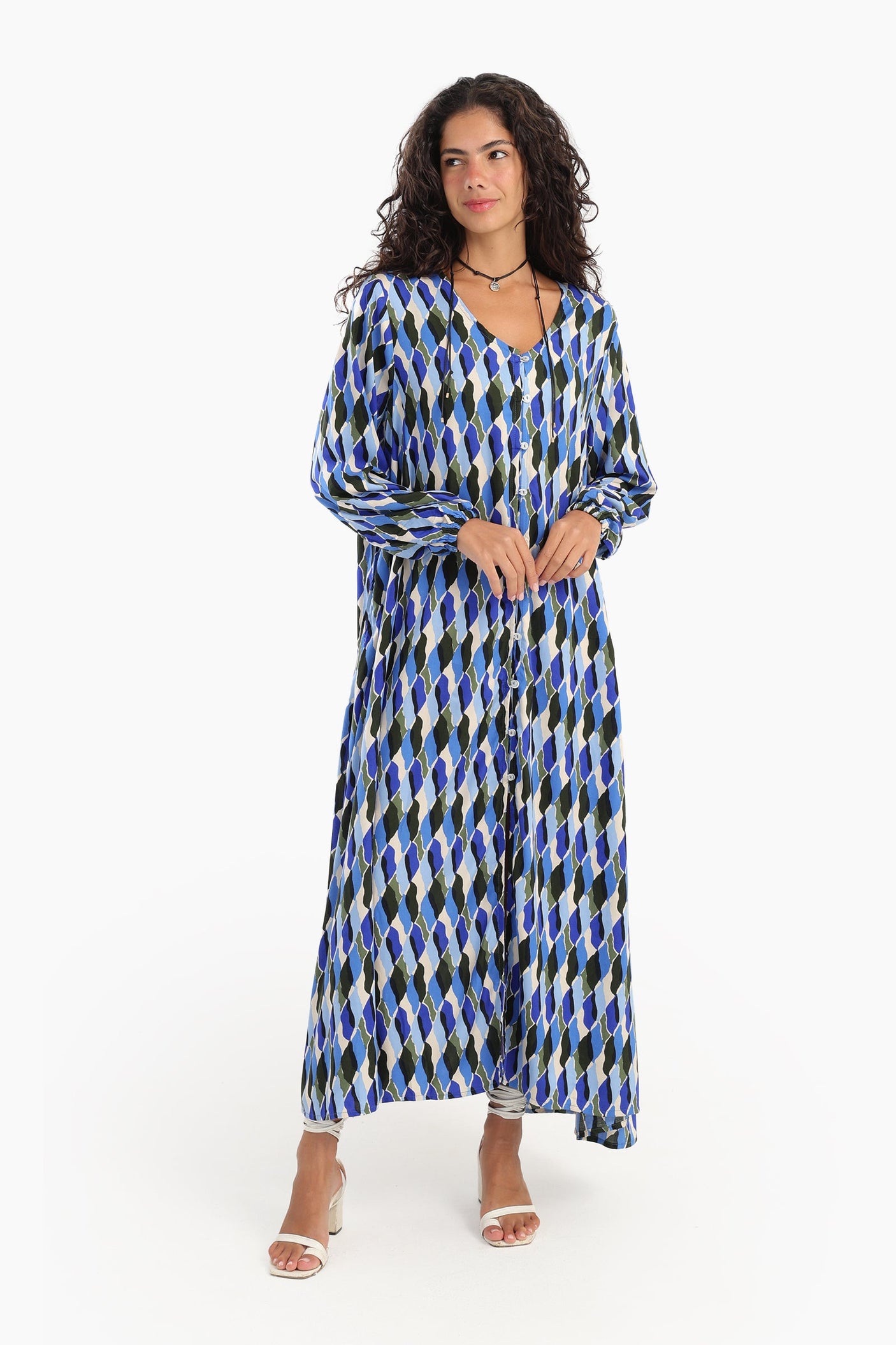 كارينا - فستان مطبوع برقبة على شكل حرف V