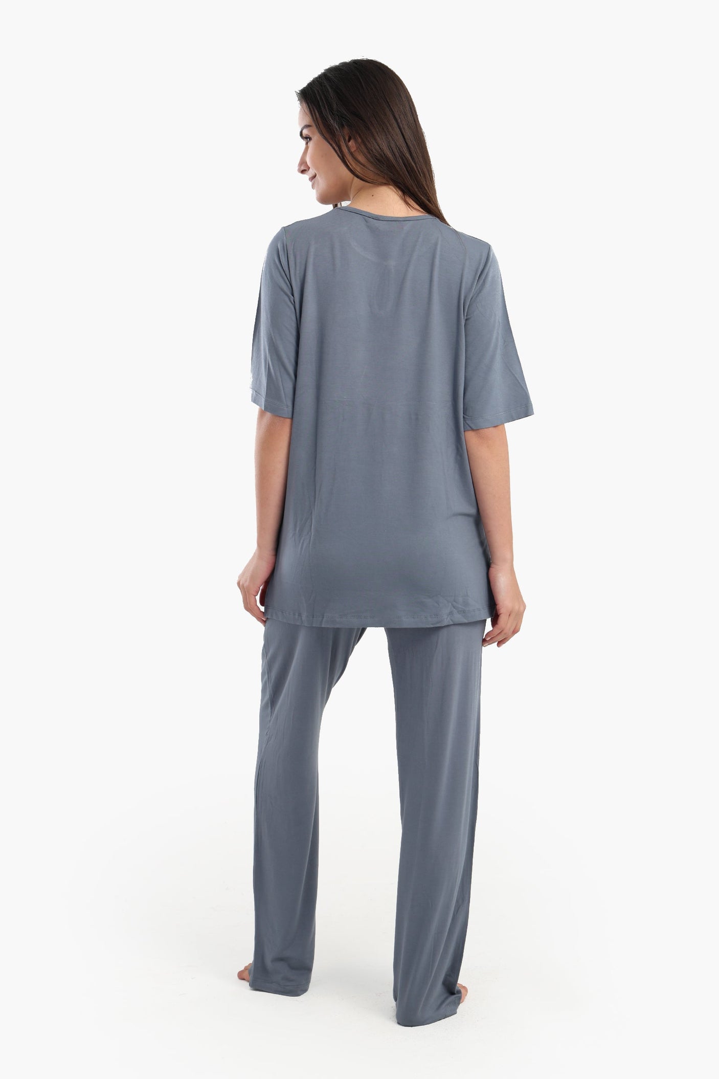 كارينا - طقم بيجامة مع فتحة مفتاح في الجزء العلوي