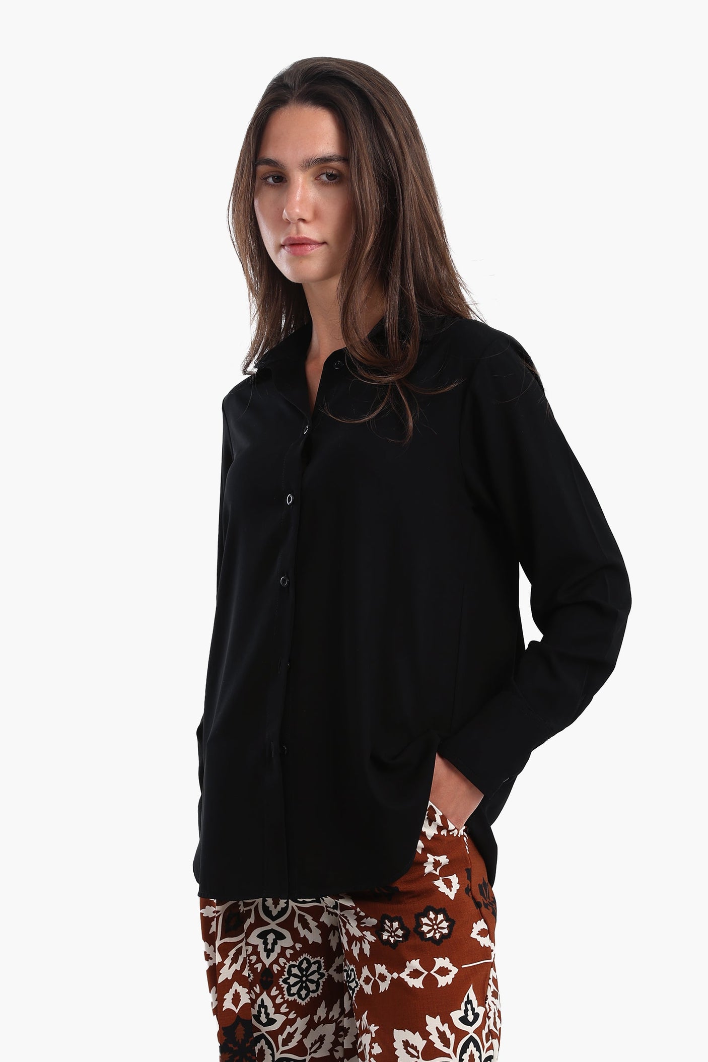 Carina - Basic Black Shirt