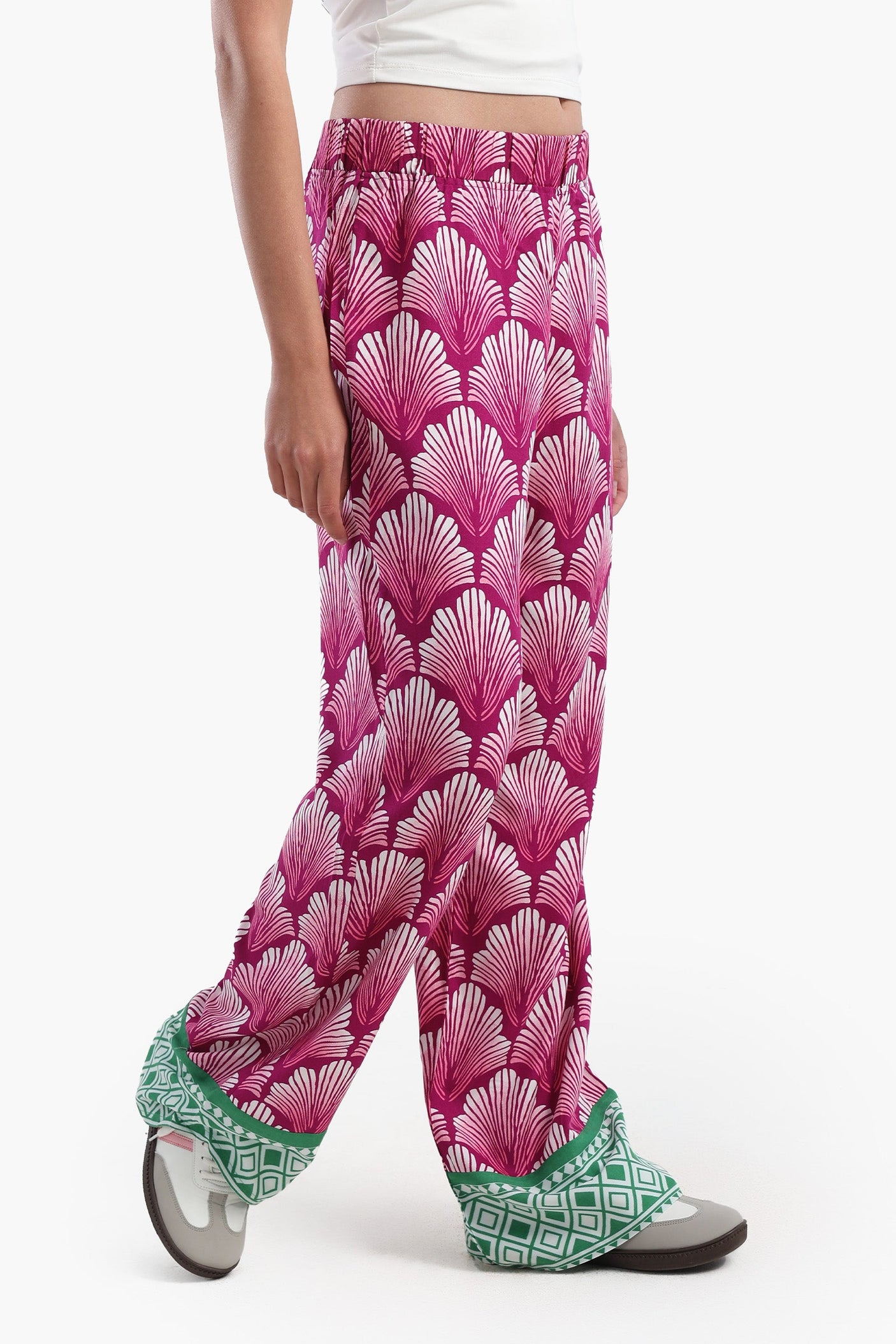 كارينا - بنطال مطبوع عليه صدفة