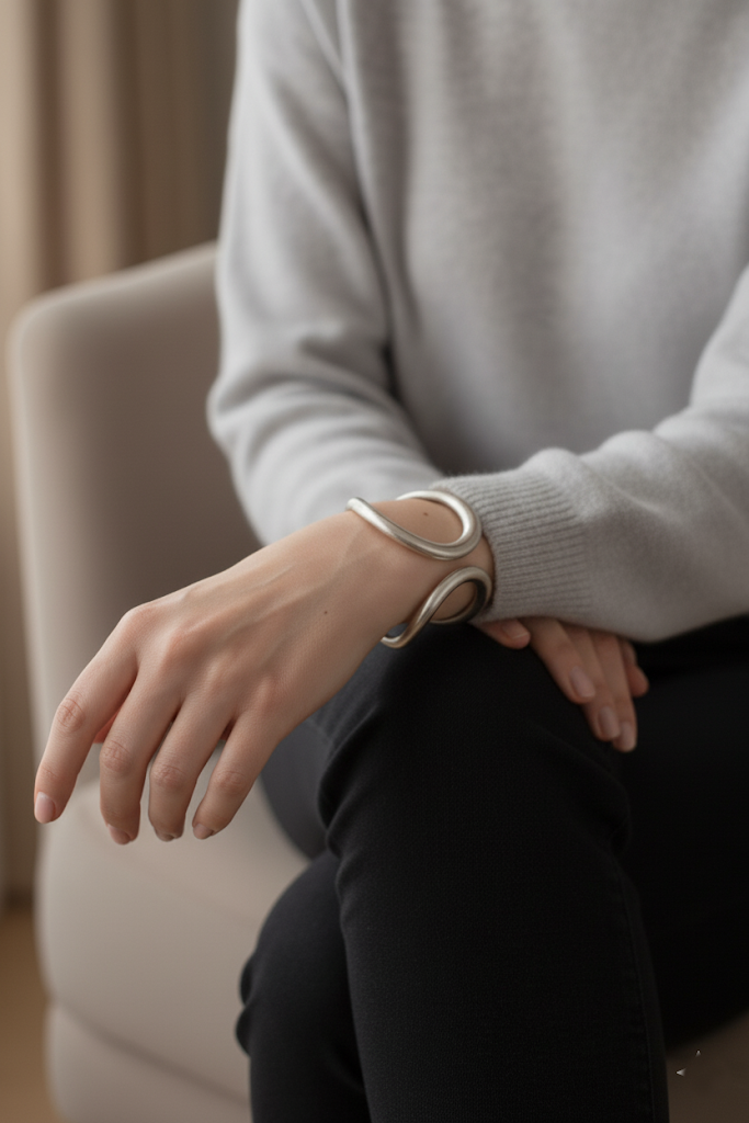 Modern Design Plated Metal Bracelet