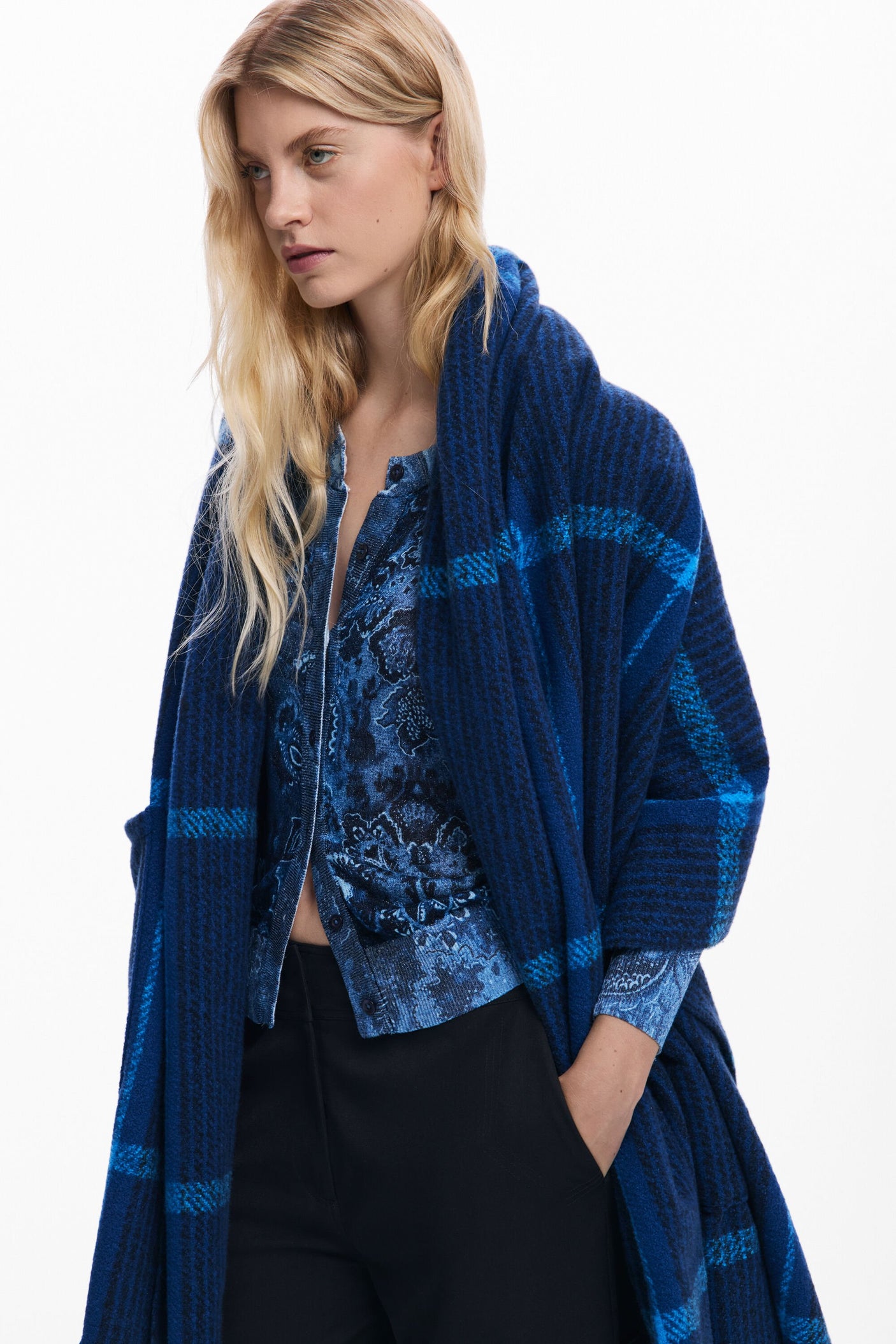 Desigual - Checkered cape scarf