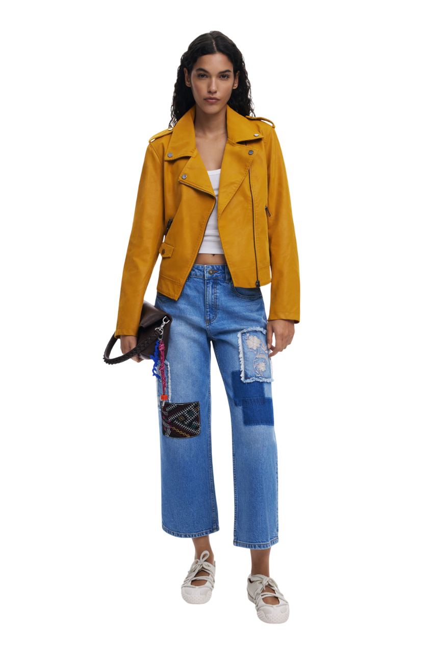 Desigual - Cropped jeans with patches
