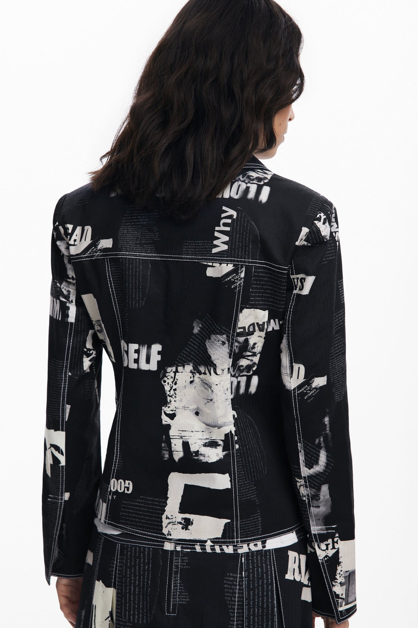 Desigual - Newspaper zipper blazer