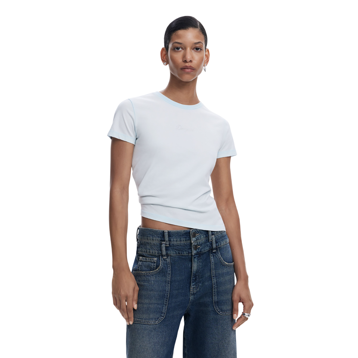 ديسيجوال - تيشيرت بشعار ثلاثي الأبعاد - بيعت من قبل اف اي جي