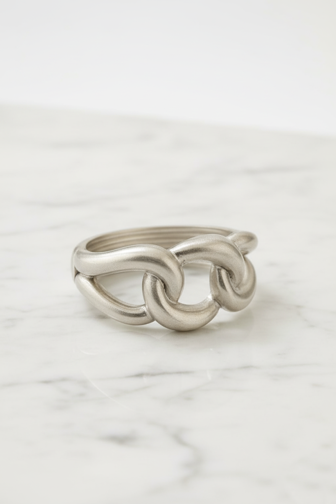 Plated Metal Interlocking Chain Bracelet