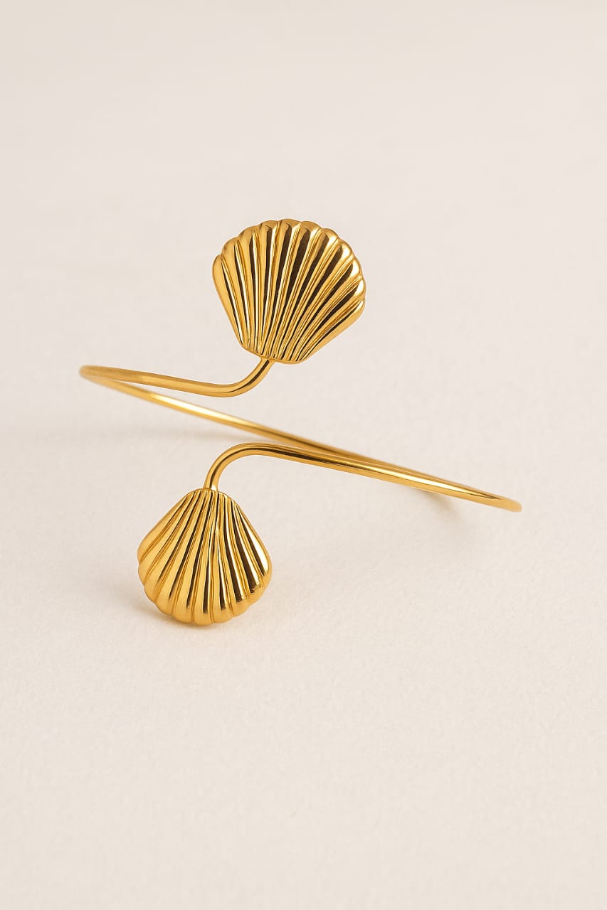 Elegant Gold Shell Arm Cuff Bracelet