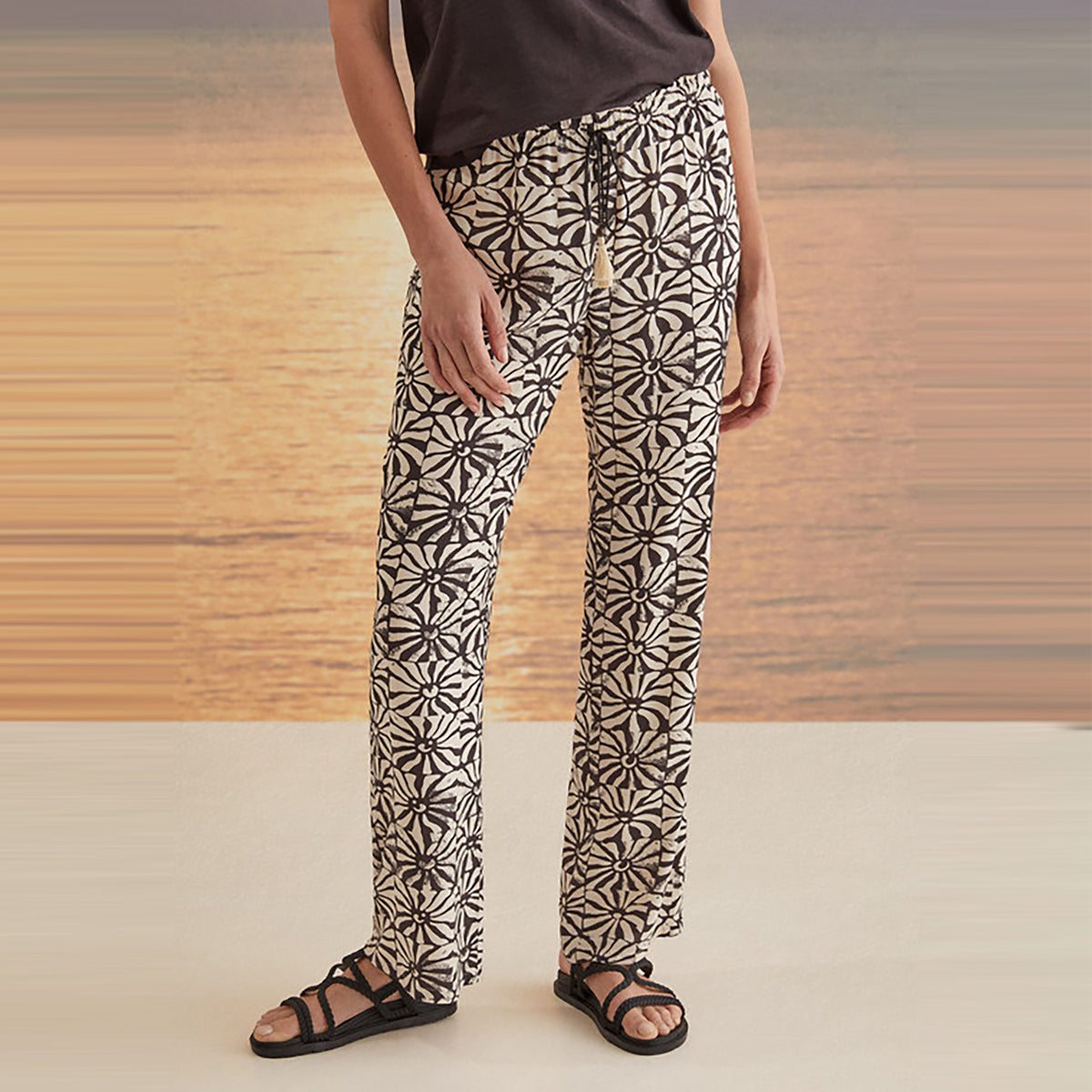 Women Secret - Geometric print long trousers - Sold by FIG