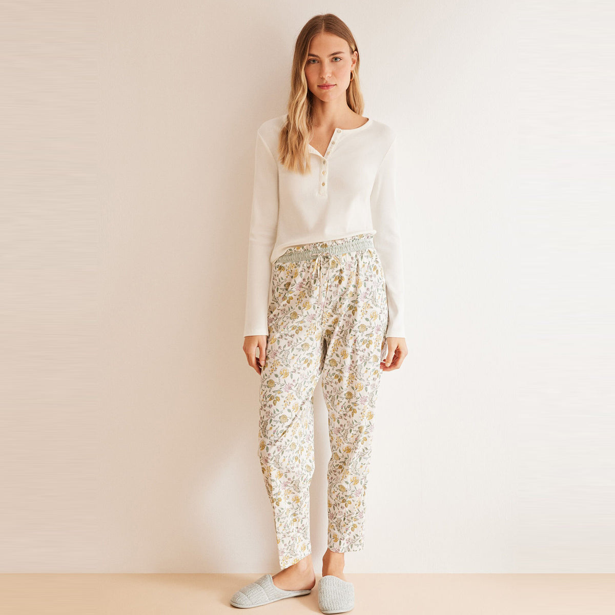 Women Secret - Long pajama pants carrot flowers - Sold by FIG