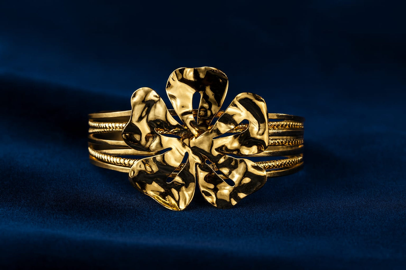 Elegant Flower Design Gold Bracelet