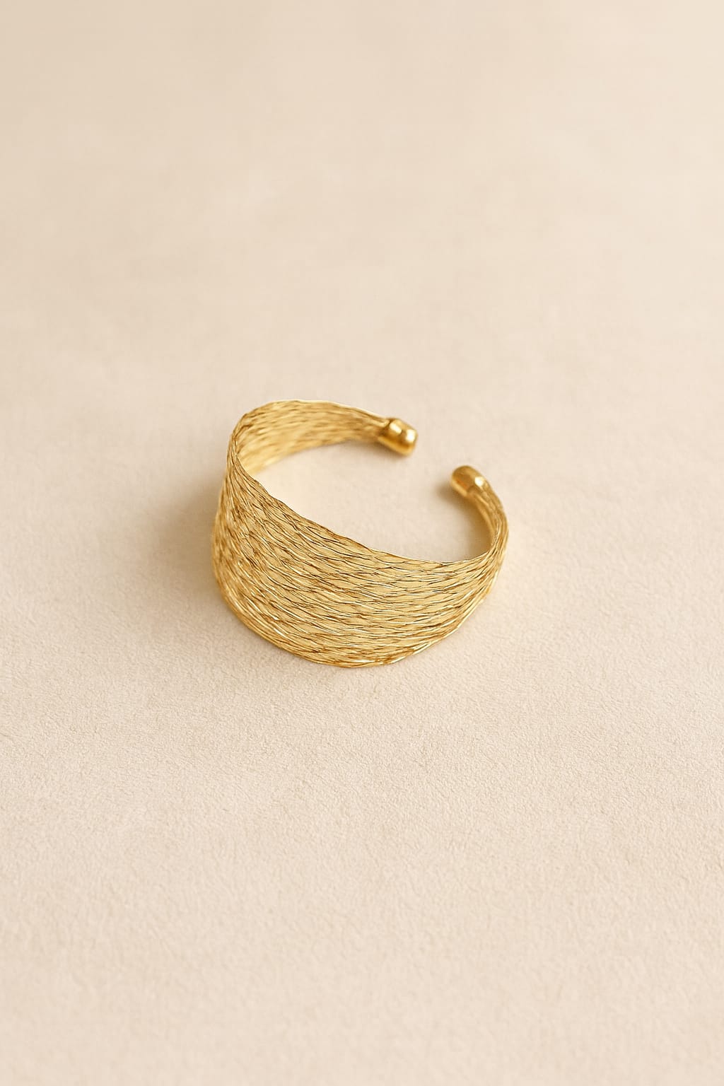 Elegant Gold Bracelet