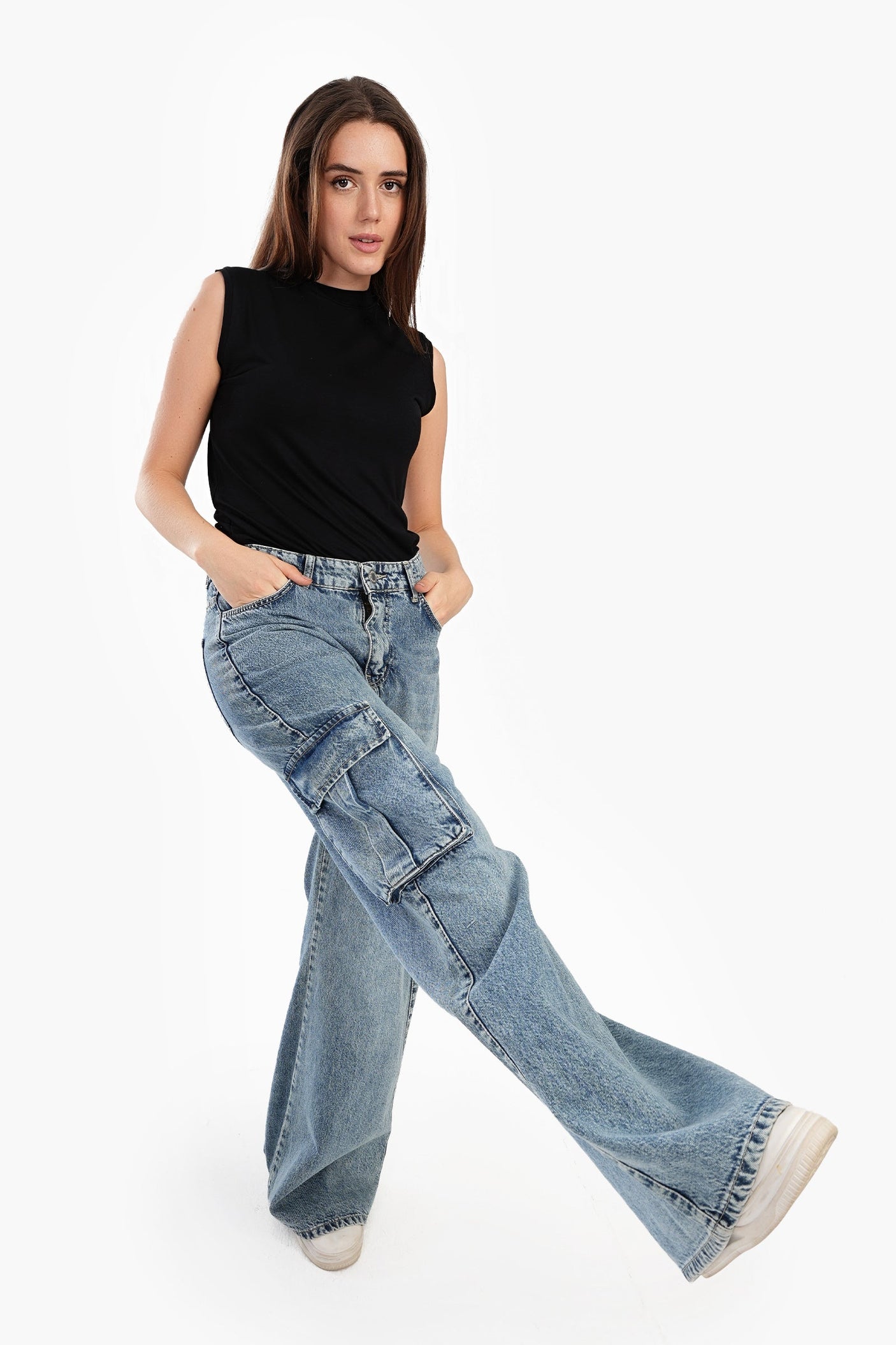 Carina - Sleek Viscose Sleeveless Top