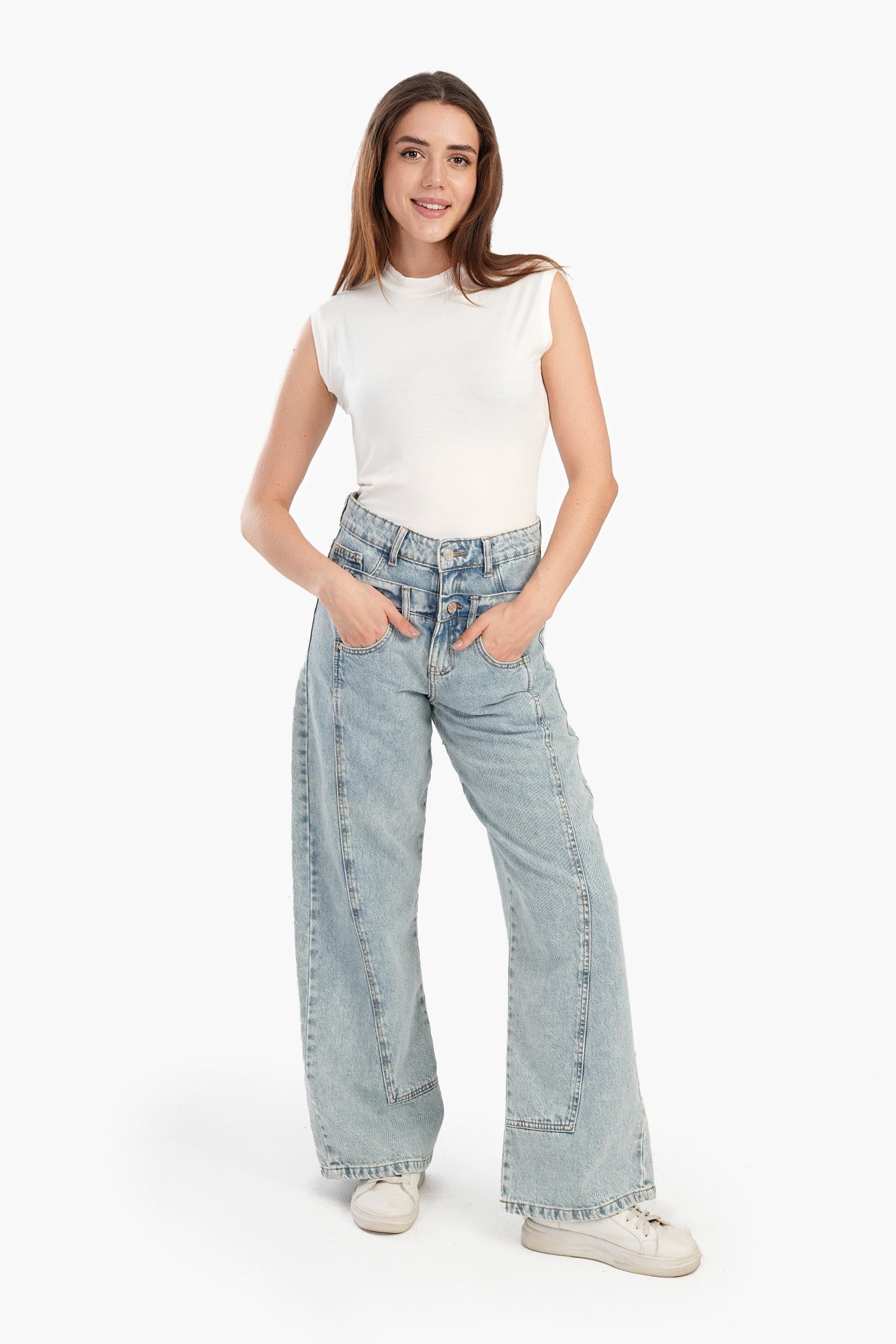 Carina - Sleek Viscose Sleeveless Top