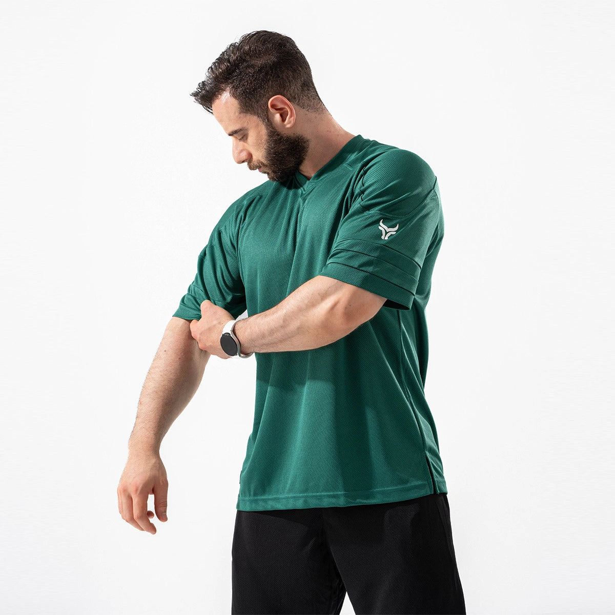 تاور - تي شيرت رياضي بقصه فضفاضه للرجال