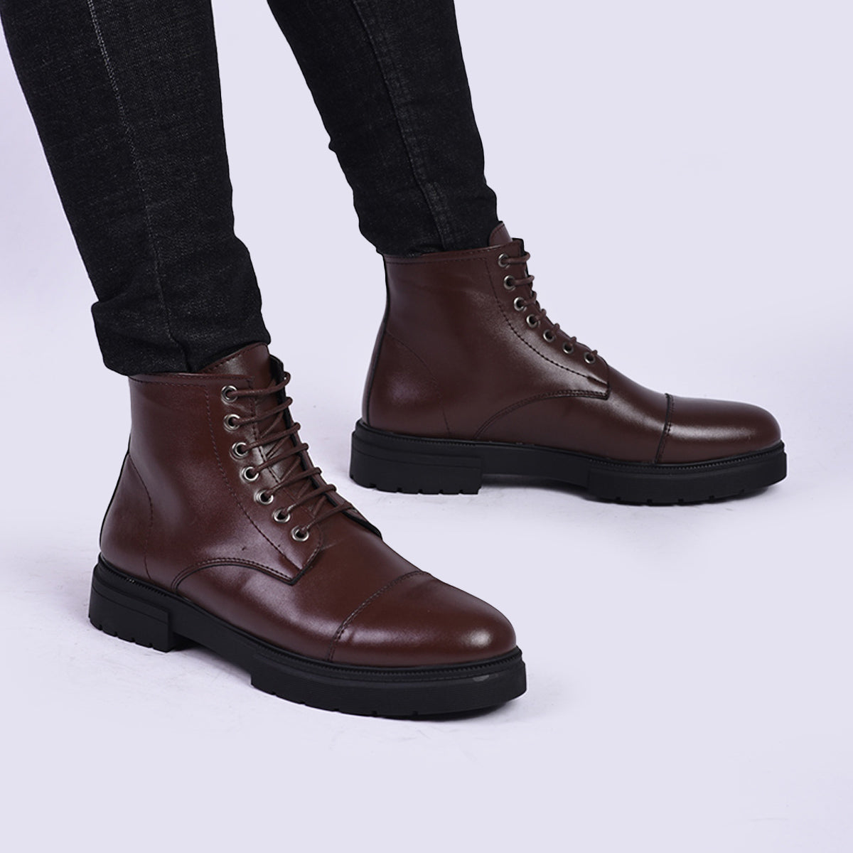 إسكافي - بوت جلد برباط  للرجال