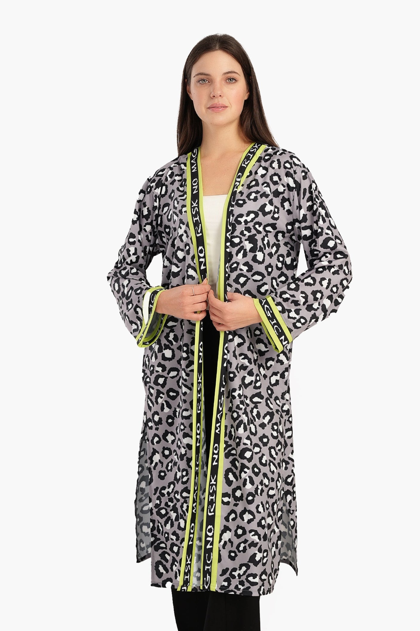 كارينا - كيمونو لا يوجد خطر ولا سحر