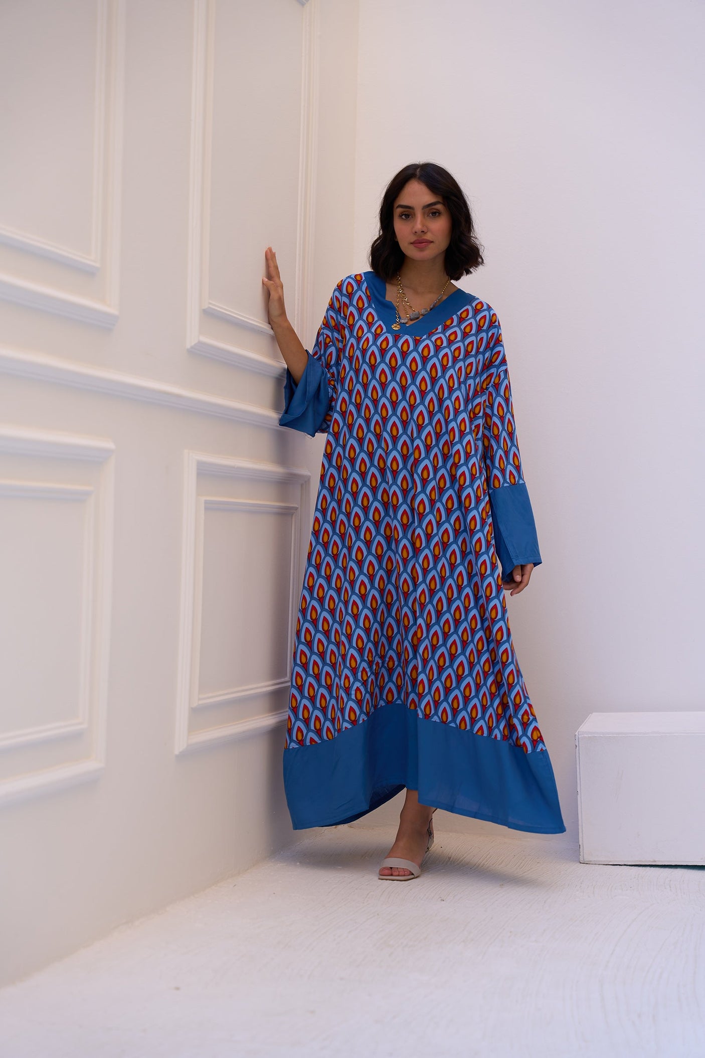 كارينا - فستان كبير الحجم مطبوع بالكامل