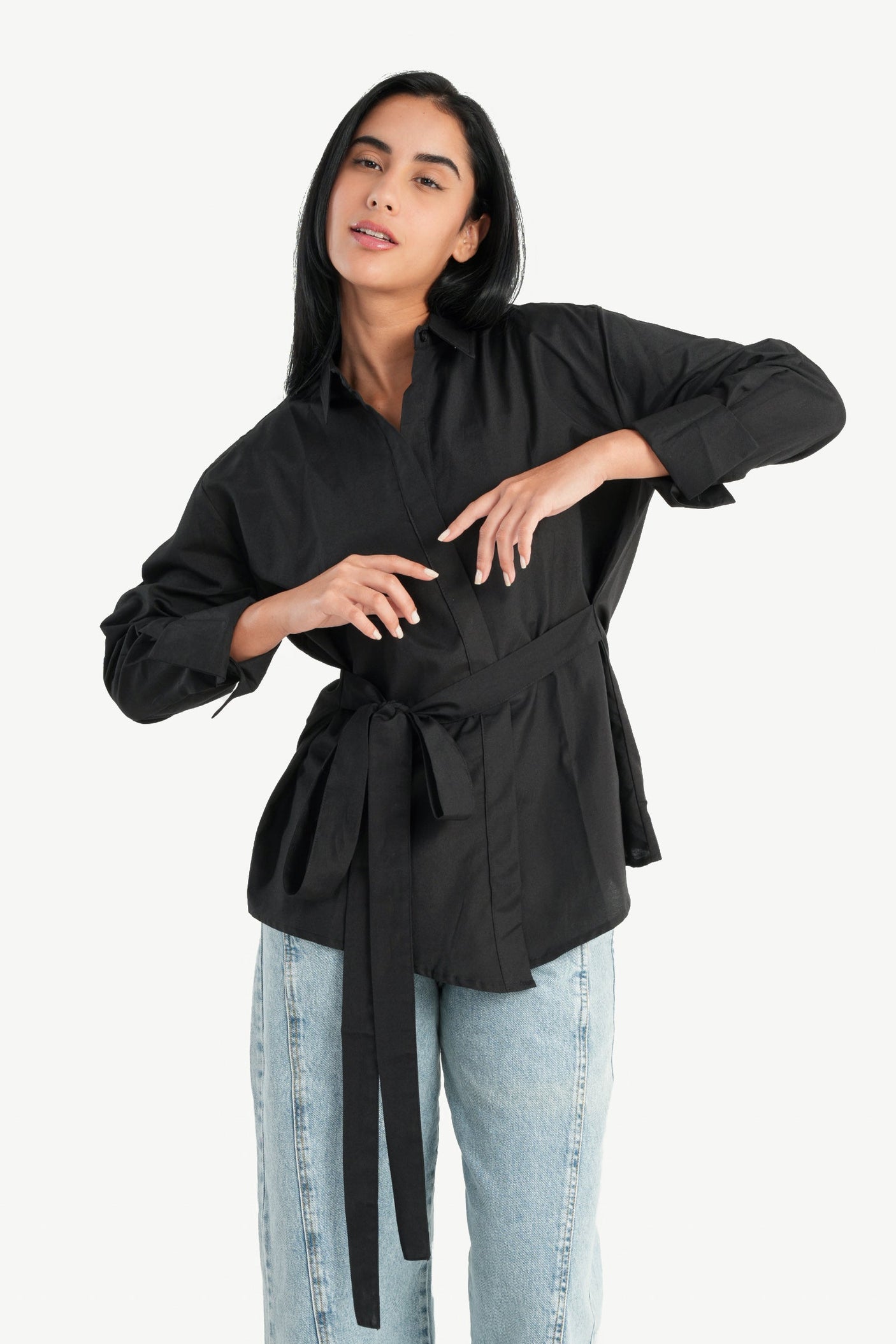 كارينا - قميص مع حزام خصر للنساء