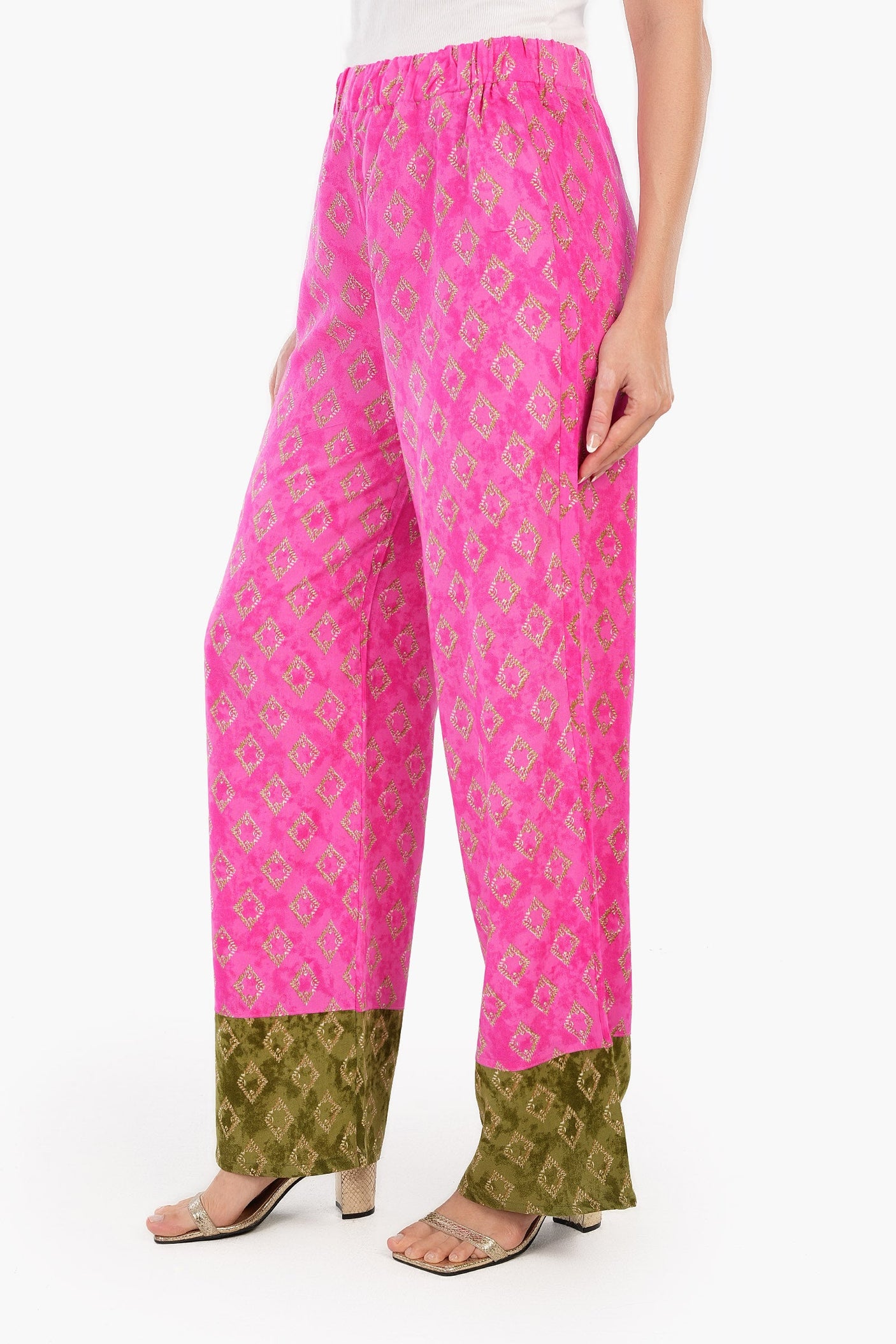 كارينا - بنطلون مطبوع نابض بالحياة