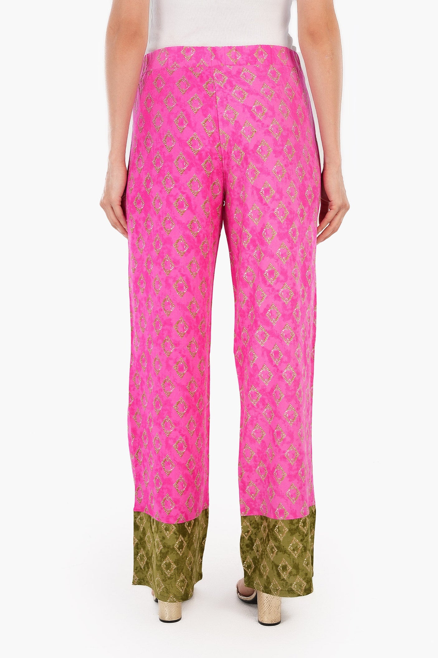 كارينا - بنطلون مطبوع نابض بالحياة