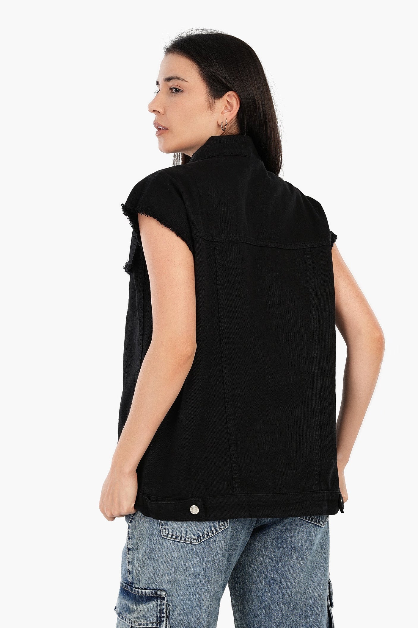 كارينا - سترة من الدنيم بحاشية خام