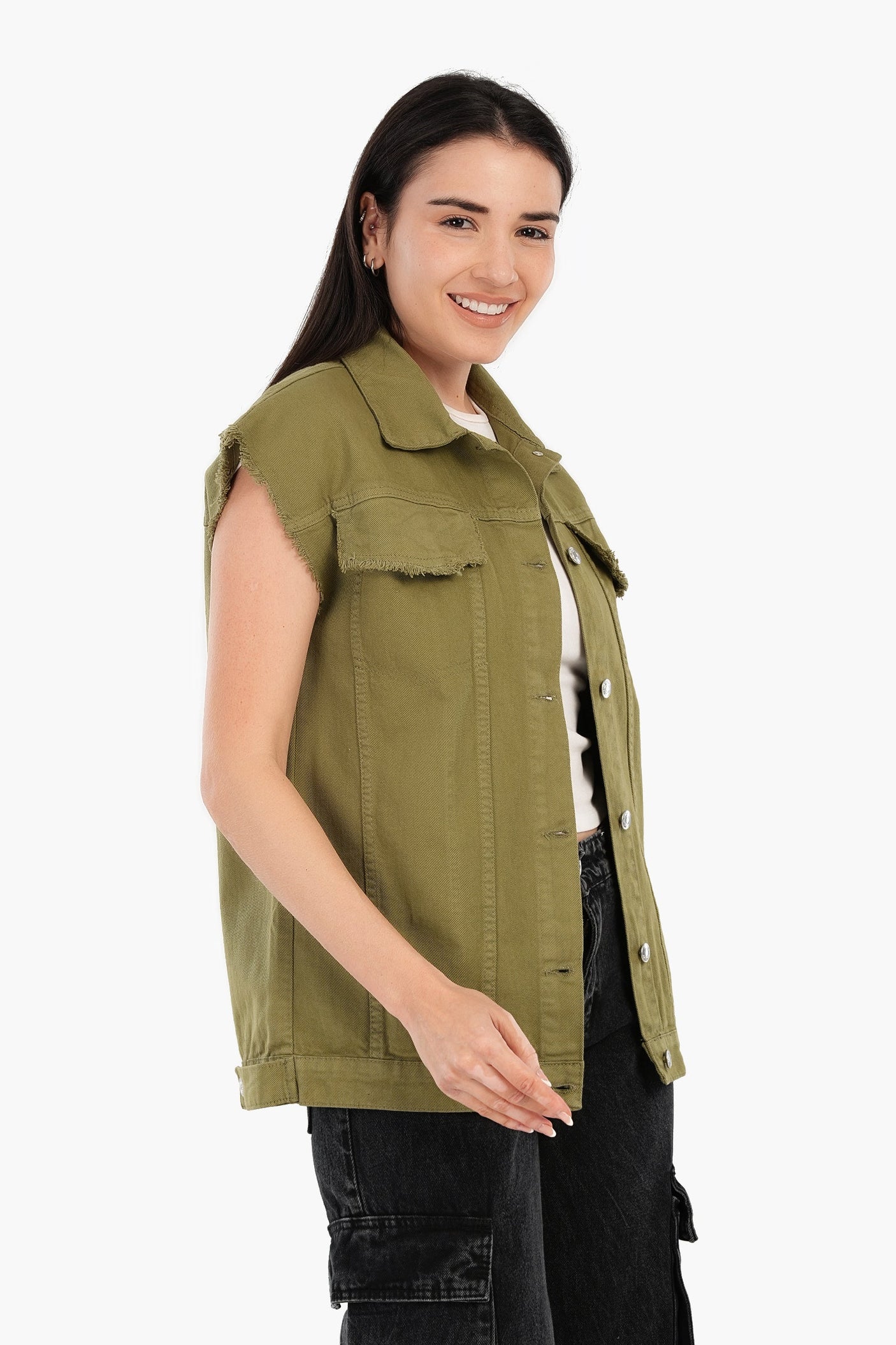 كارينا - سترة من الدنيم بحاشية خام