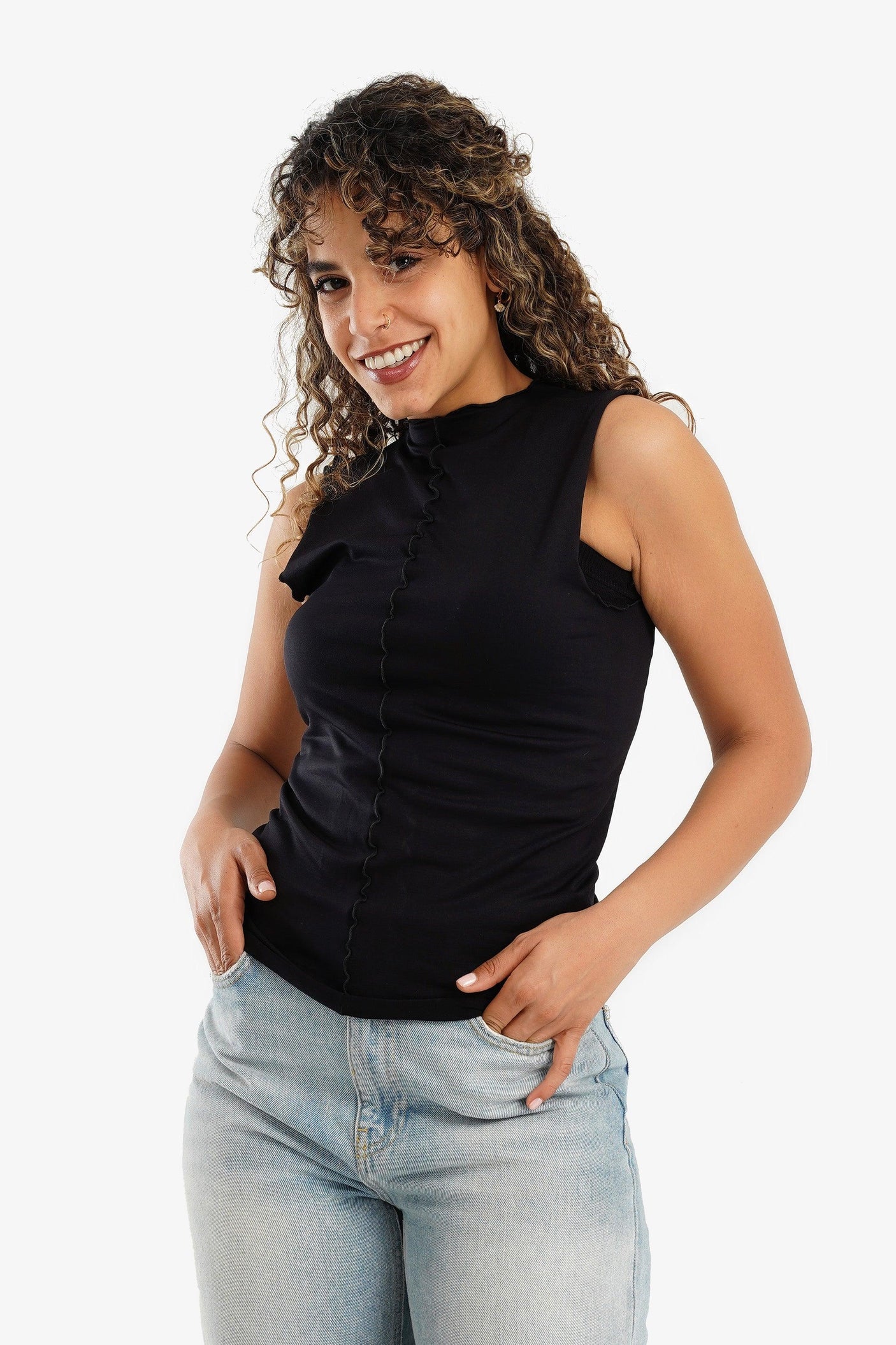 كارينا - توب كت بشريط بارز من النص