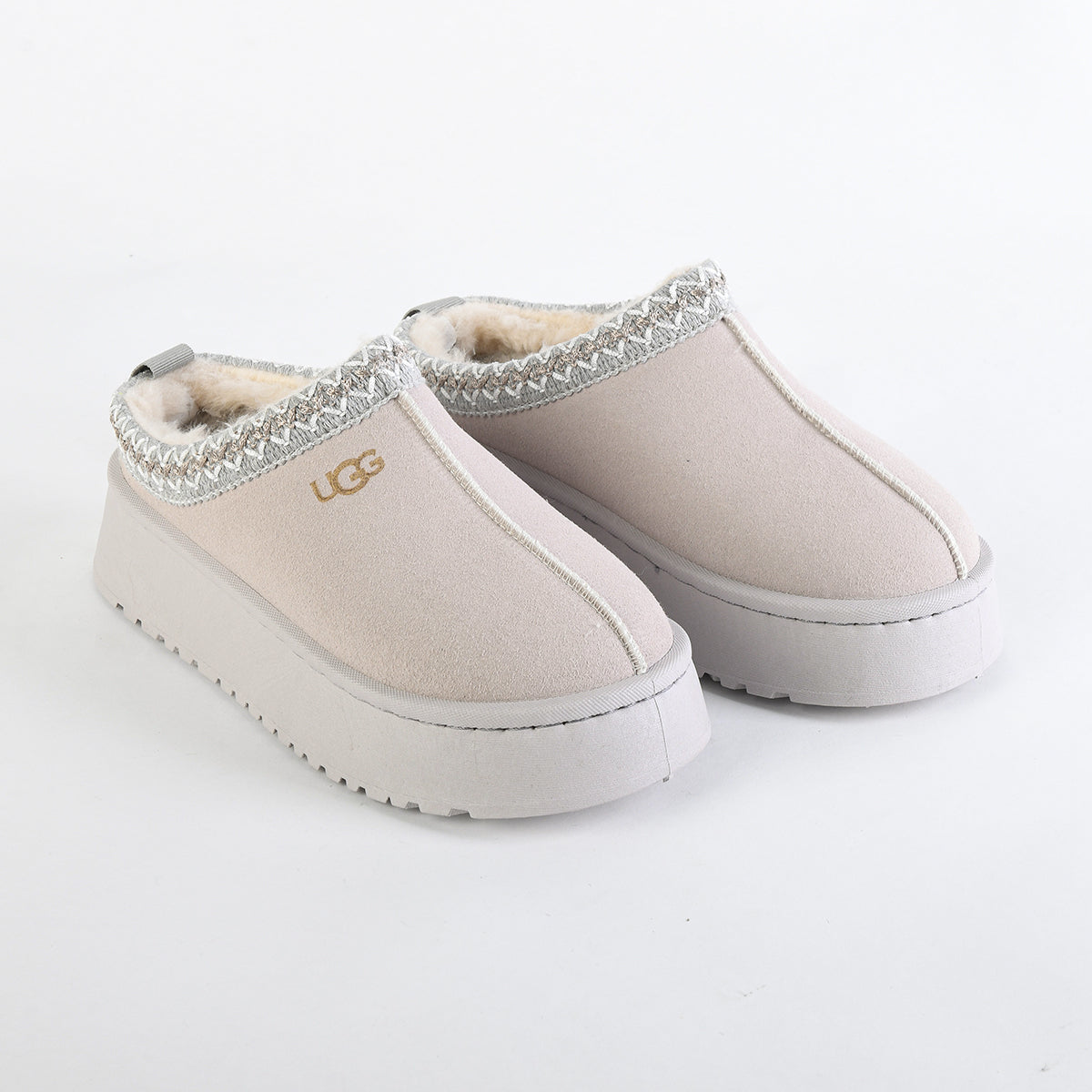 أجز مبطن فرو للنساء