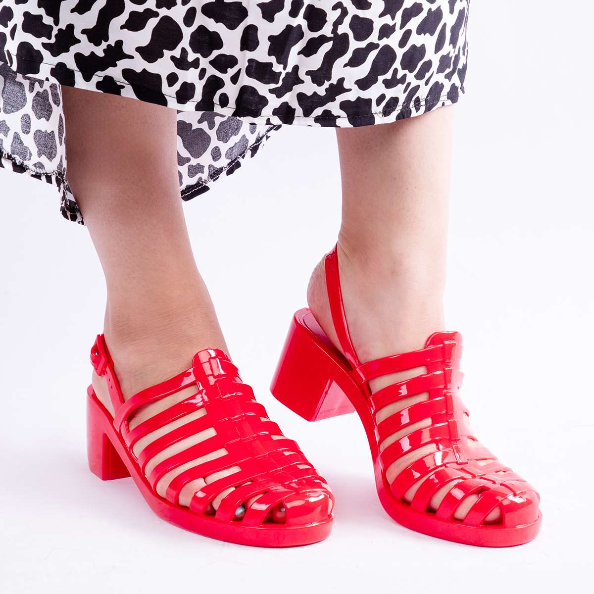 سلبير بكعب عالي للنساء