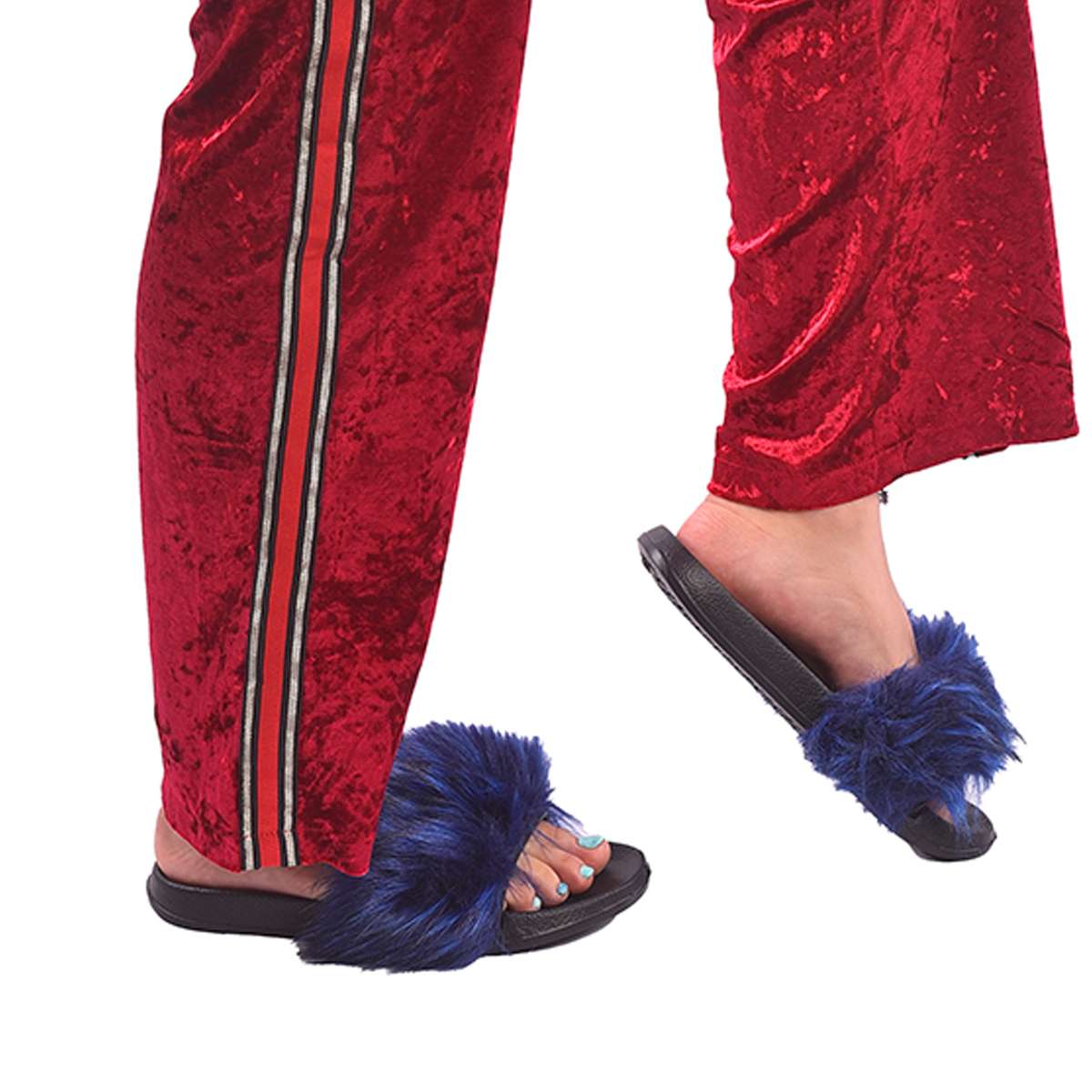 شبشب نسائي من الفرو مفتوح من الأمام