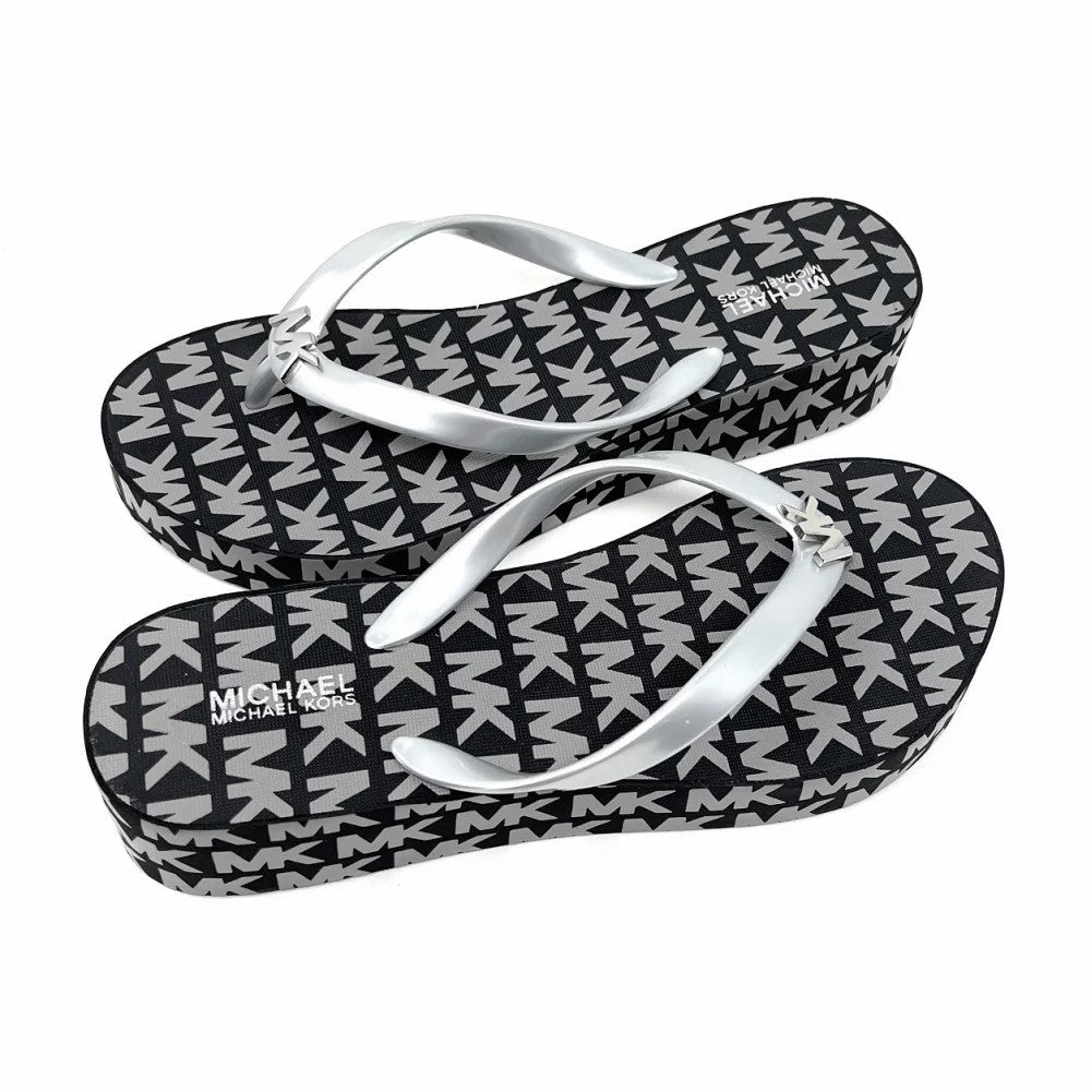 مايكل كورس - شبشب سهل الأرتداء مطبوع بشعار الماركة للنساء