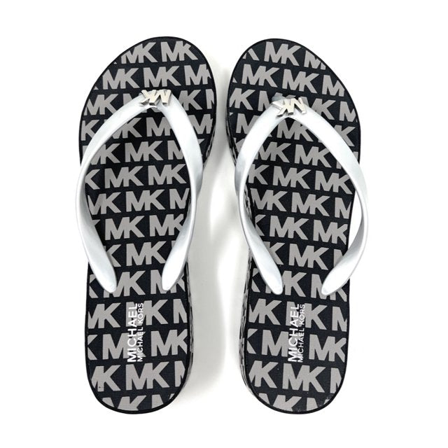 مايكل كورس - شبشب سهل الأرتداء مطبوع بشعار الماركة للنساء