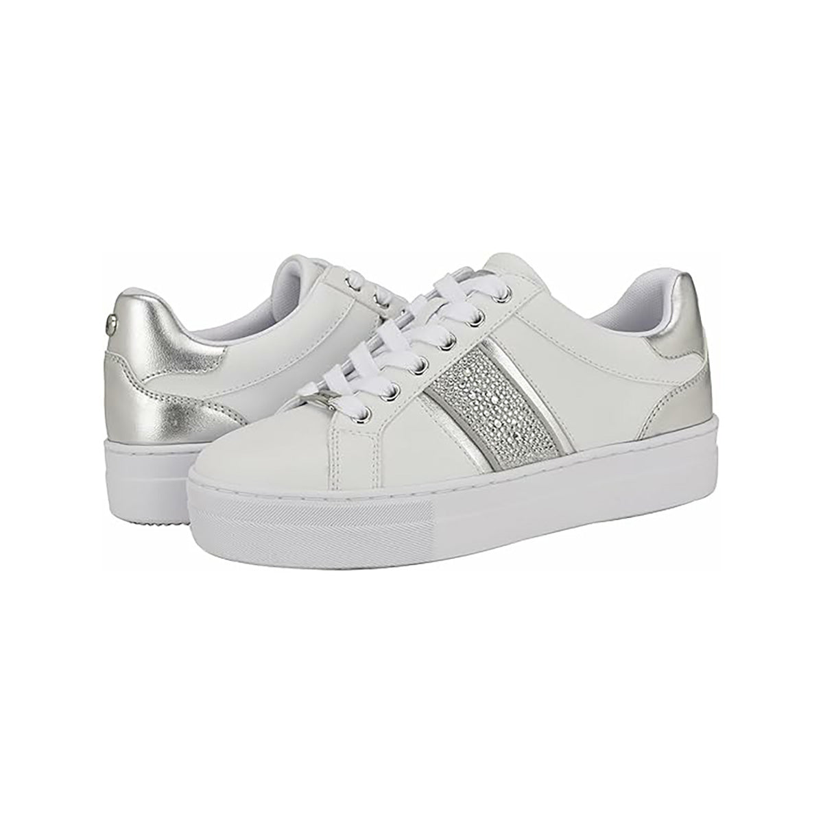 Nine West - حذاء رياضي بنعل سميك من Gator